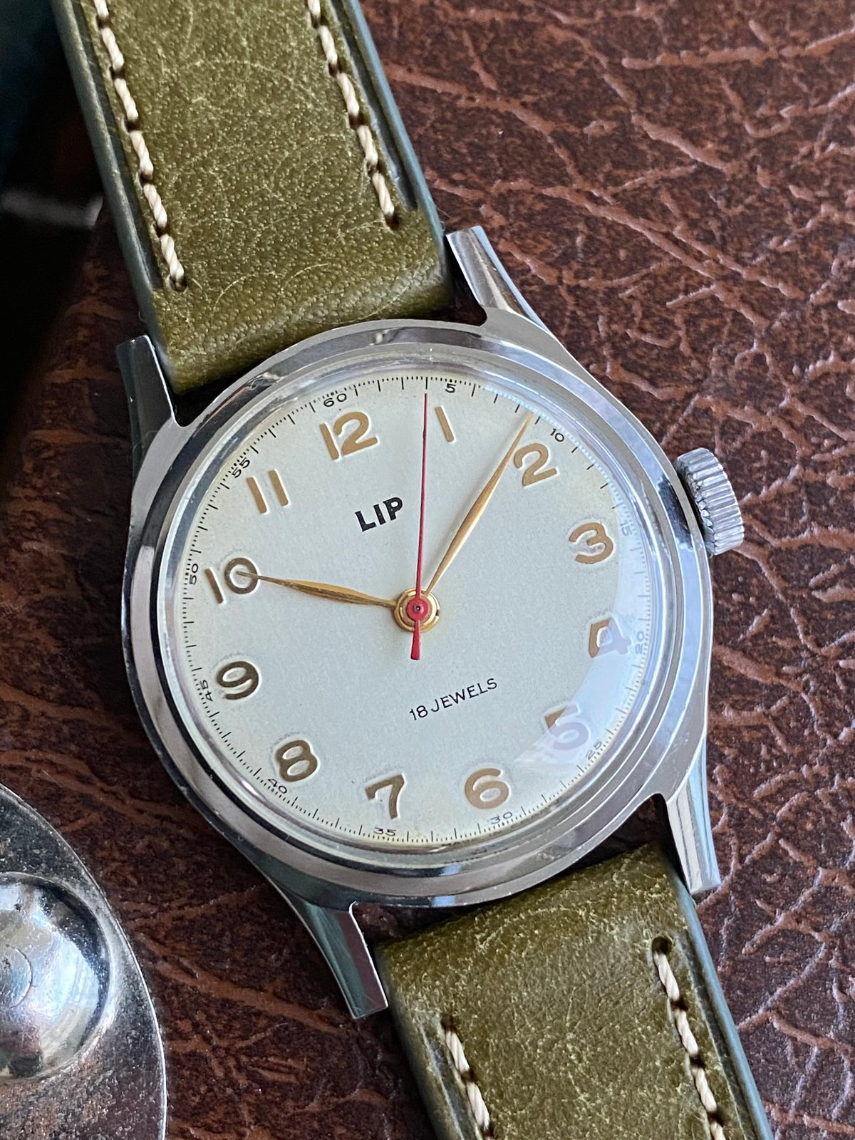 LIP France R25 - Montre Vintage Mécanique Acier 1940