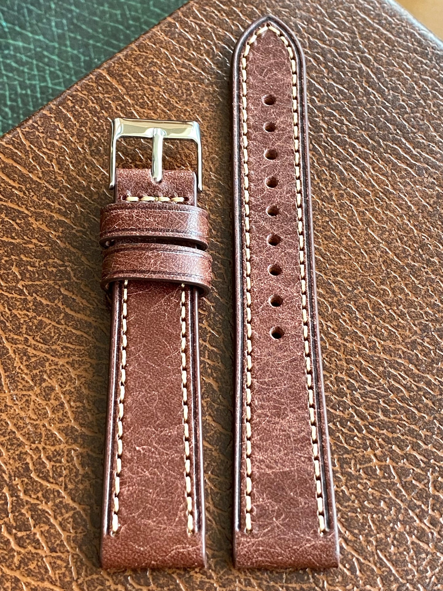 Bracelet de Montre Vintage - BORDEAUX 18mm - Cuir Véritable de Haute Qualité