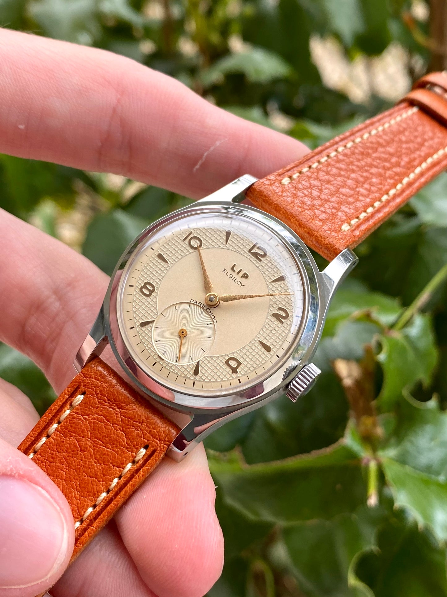 LIP Elgiloy PareChoc R25 Montre Vintage Mécanique France 1960