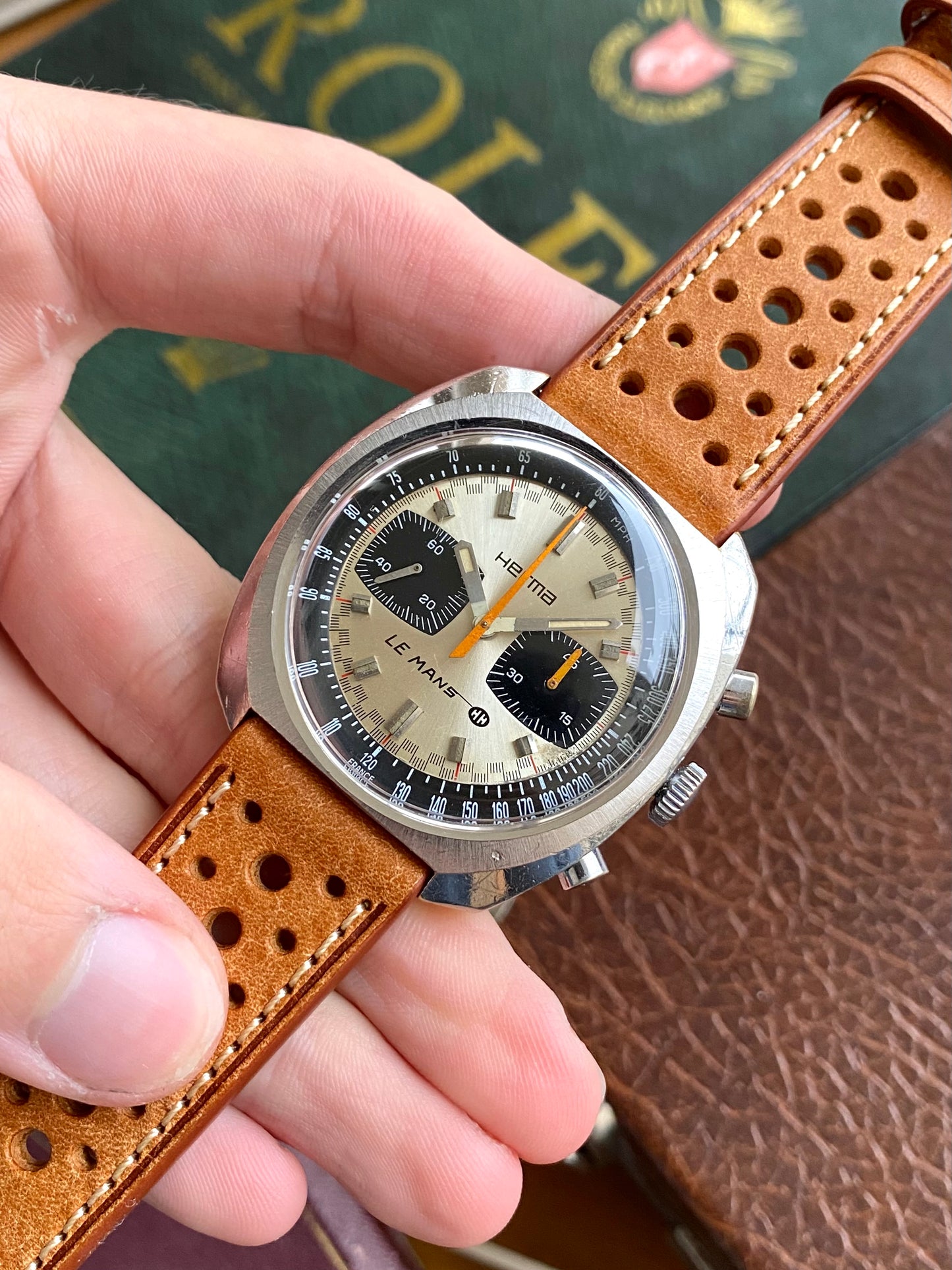 Herma Le Mans - Montre Vintage France 24h Course Automobile Racing Chronographe Valjoux 7733 - 1970