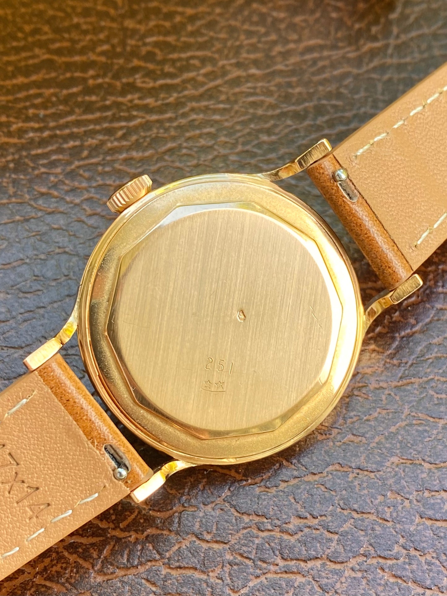 Megeve Ébauche Suisse - Or Rose 18k 750/1000 - Montre Vintage Mécanique HoneyComb 1950