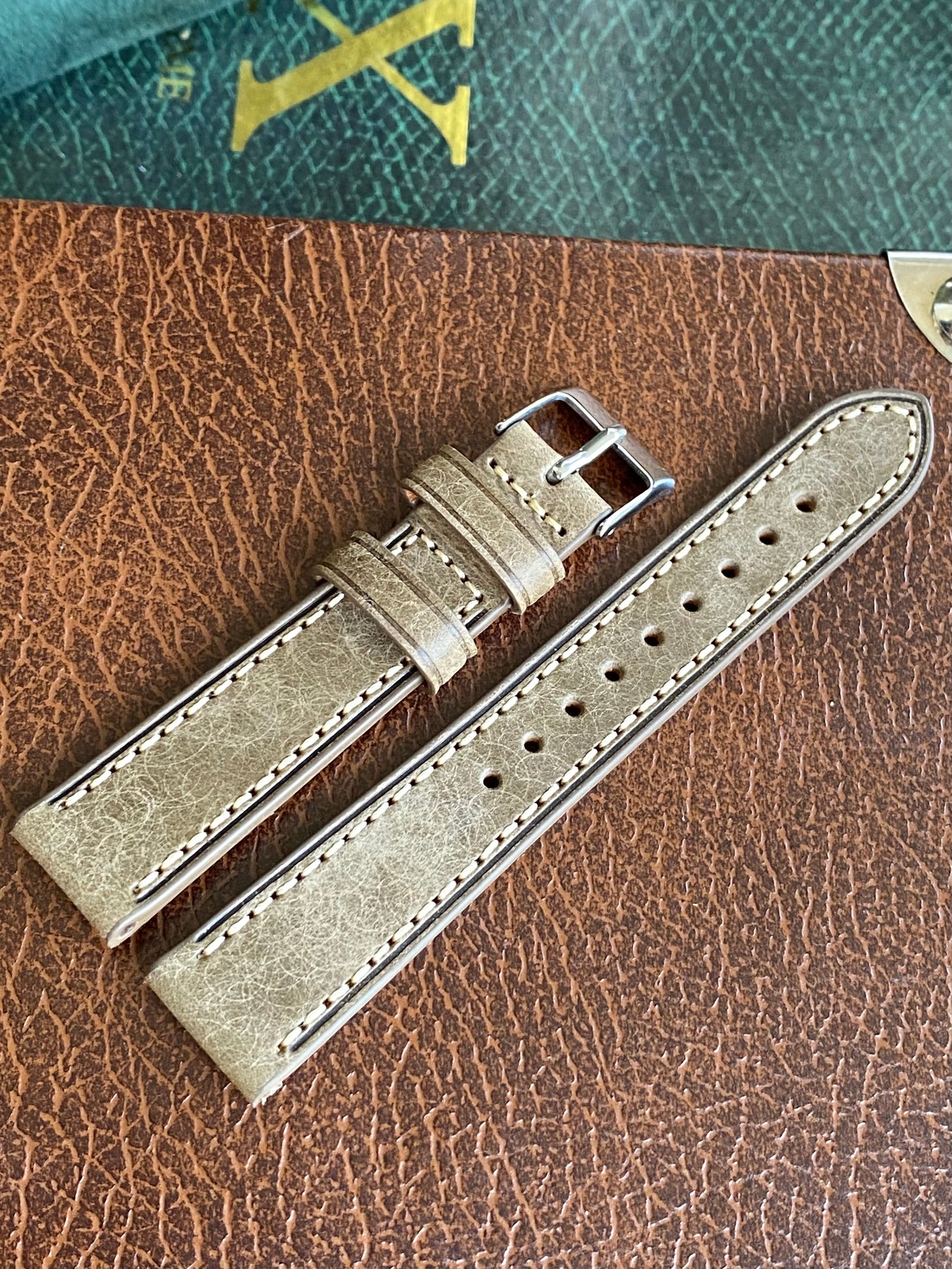 Bracelet de Montre Vintage - GRIS 18mm - Cuir Véritable de Haute Qualité