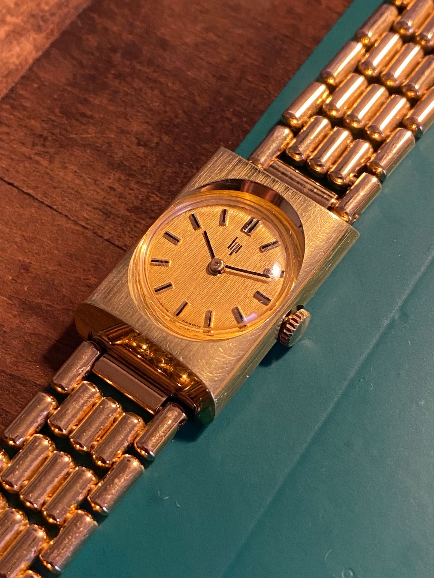 Montre Femme LIP Mécanique Plaqué Or 1960