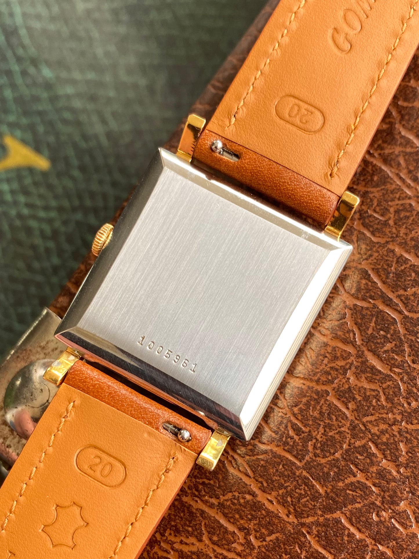 Zenith Montre Suisse Vintage Mécanique Plaqué Or Boitier Carré 1960