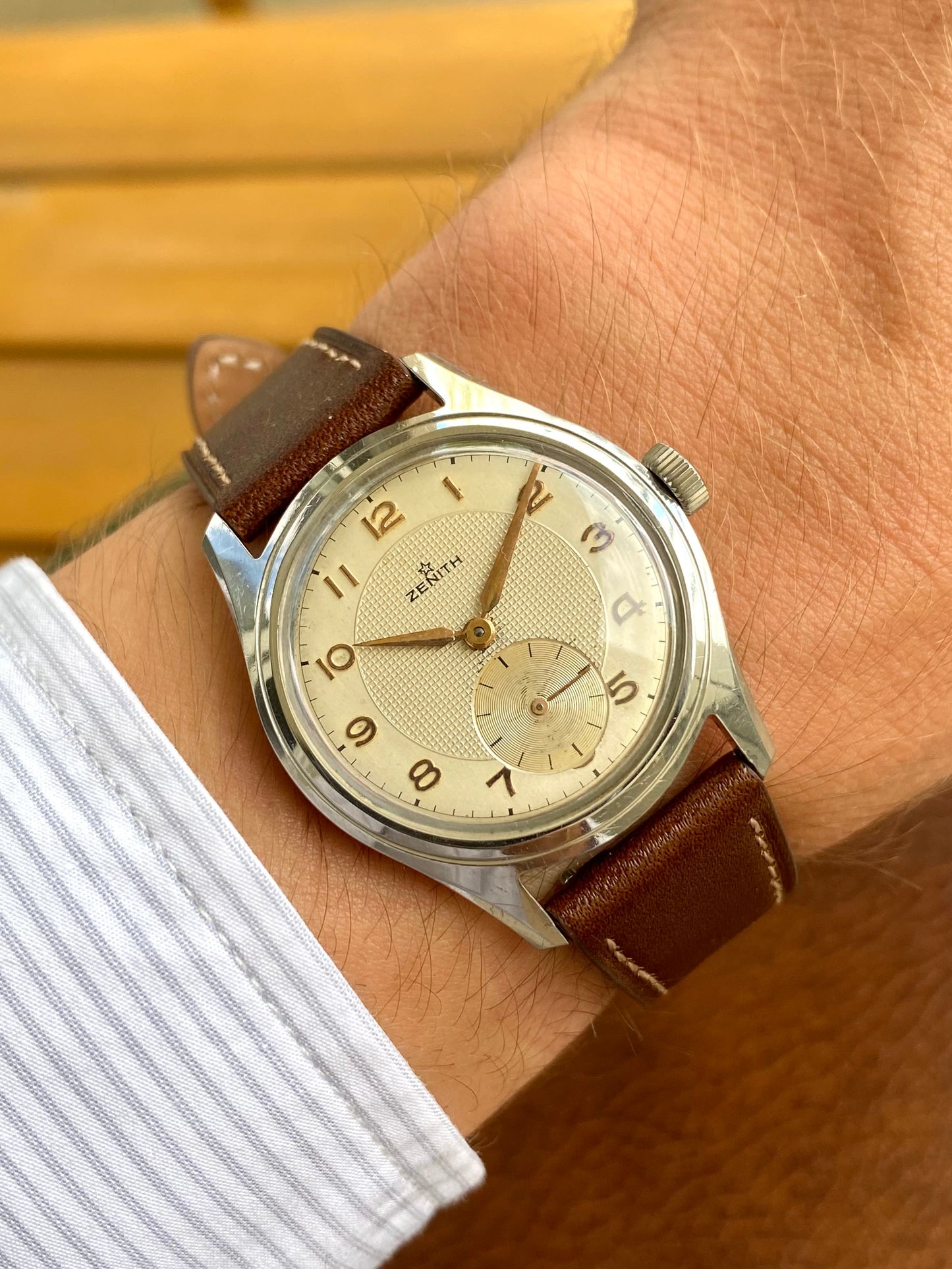 Zenith Montre Vintage Mécanique Cadran Guilloché Cal.106 - 1960