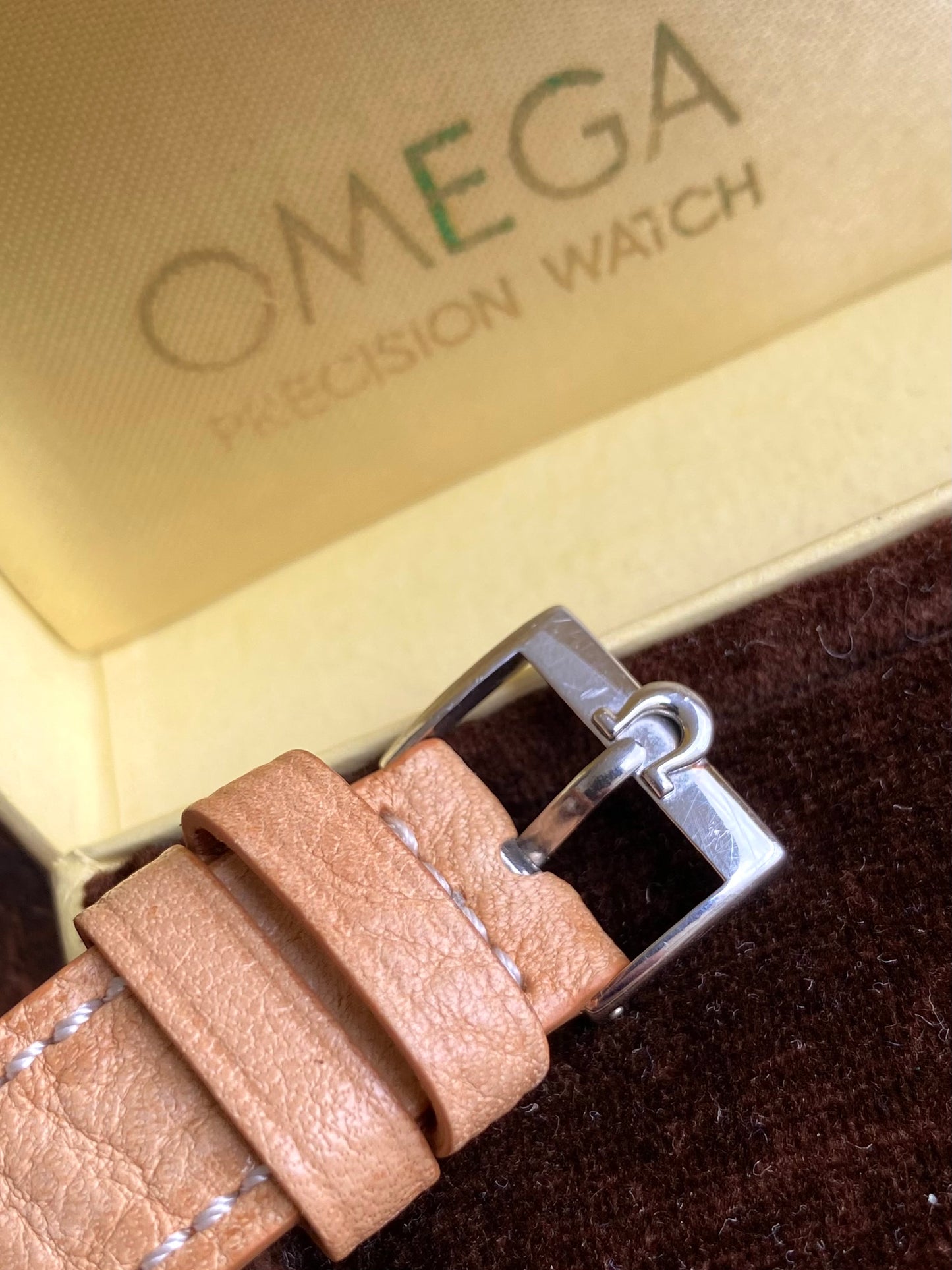 Omega NOS Neuve de Stock - Montre Vintage Suisse Mécanique Cal.410 - Ref. 2833SC - Boîte & Boucle - 1957