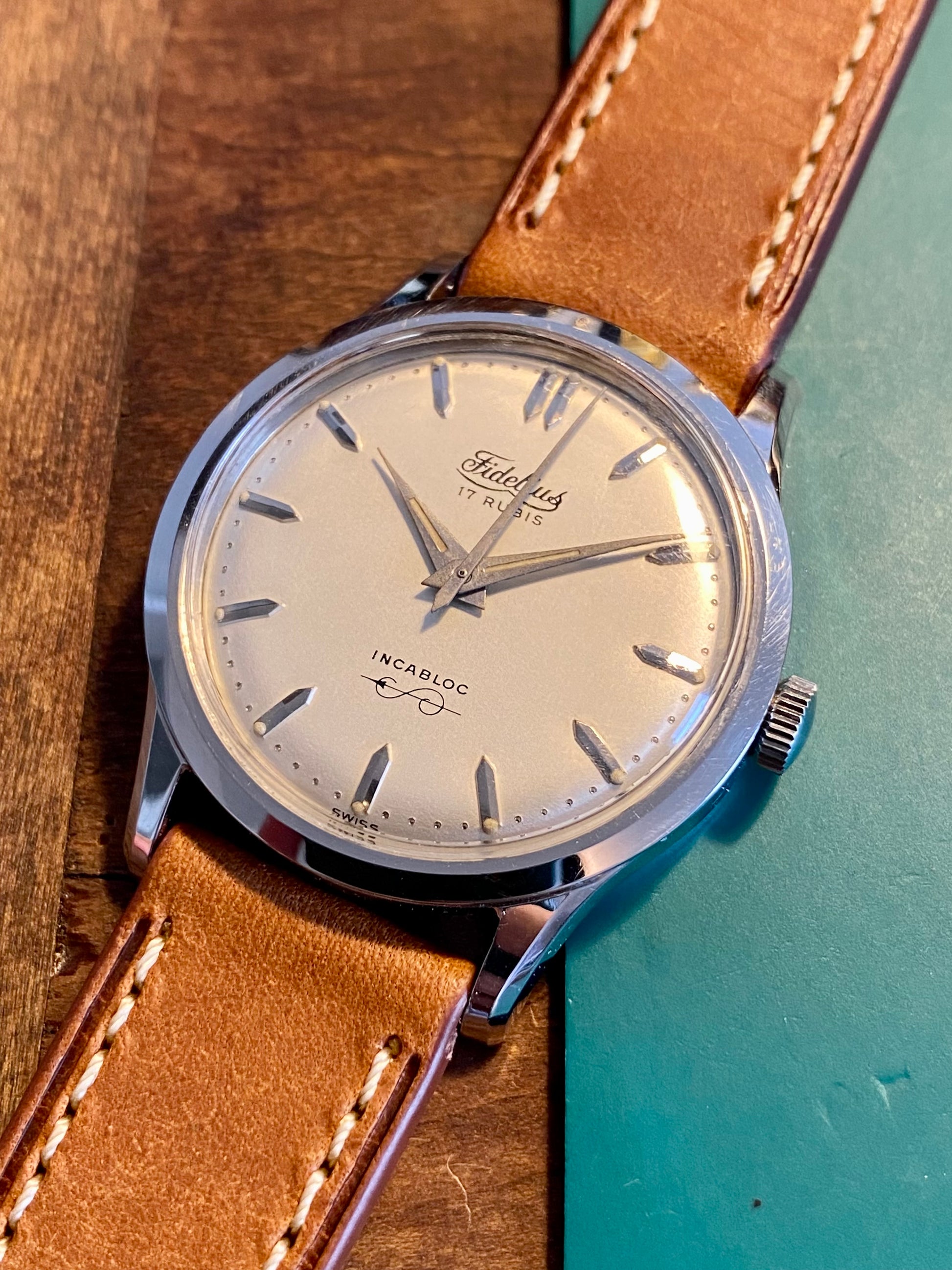 Fidelius Swiss Montre Vintage Mécanique 1960 – L'Heure Des Montres