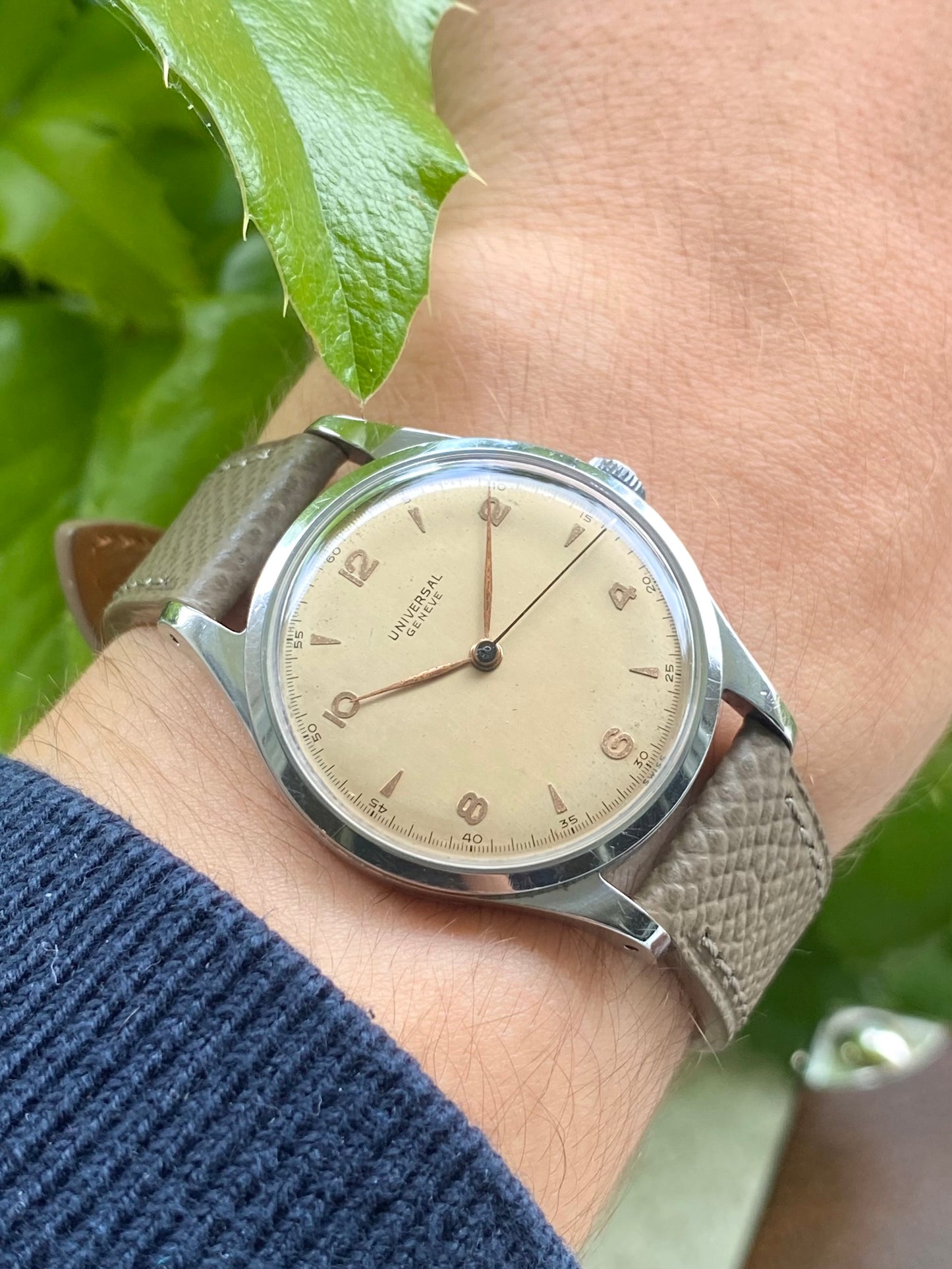 Universal Genève Calatrava Cal. 129 Montre Vintage Mécanique Acier 20410 - 1944