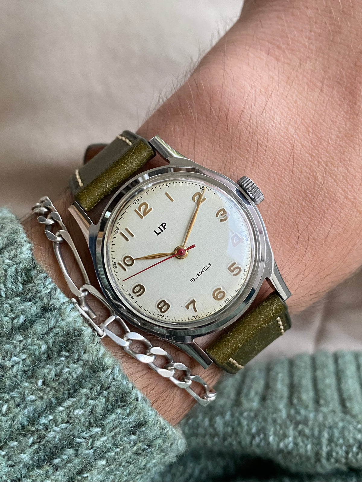 LIP France R25 - Montre Vintage Mécanique Acier 1940