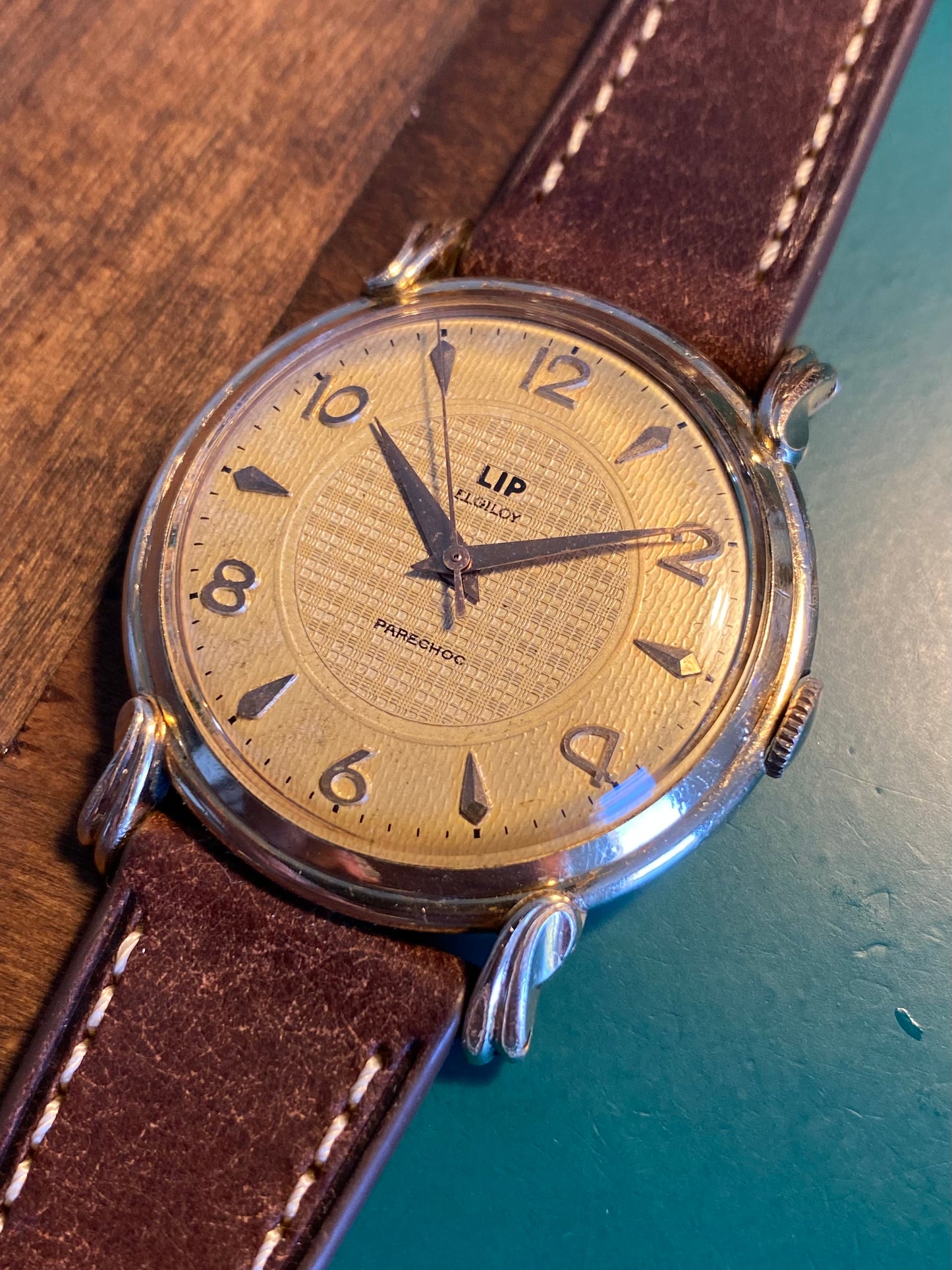 LIP Oversize "Jumbo" 37,7mm Elgiloy PareChoc R25 Montre Vintage Mécanique 1950