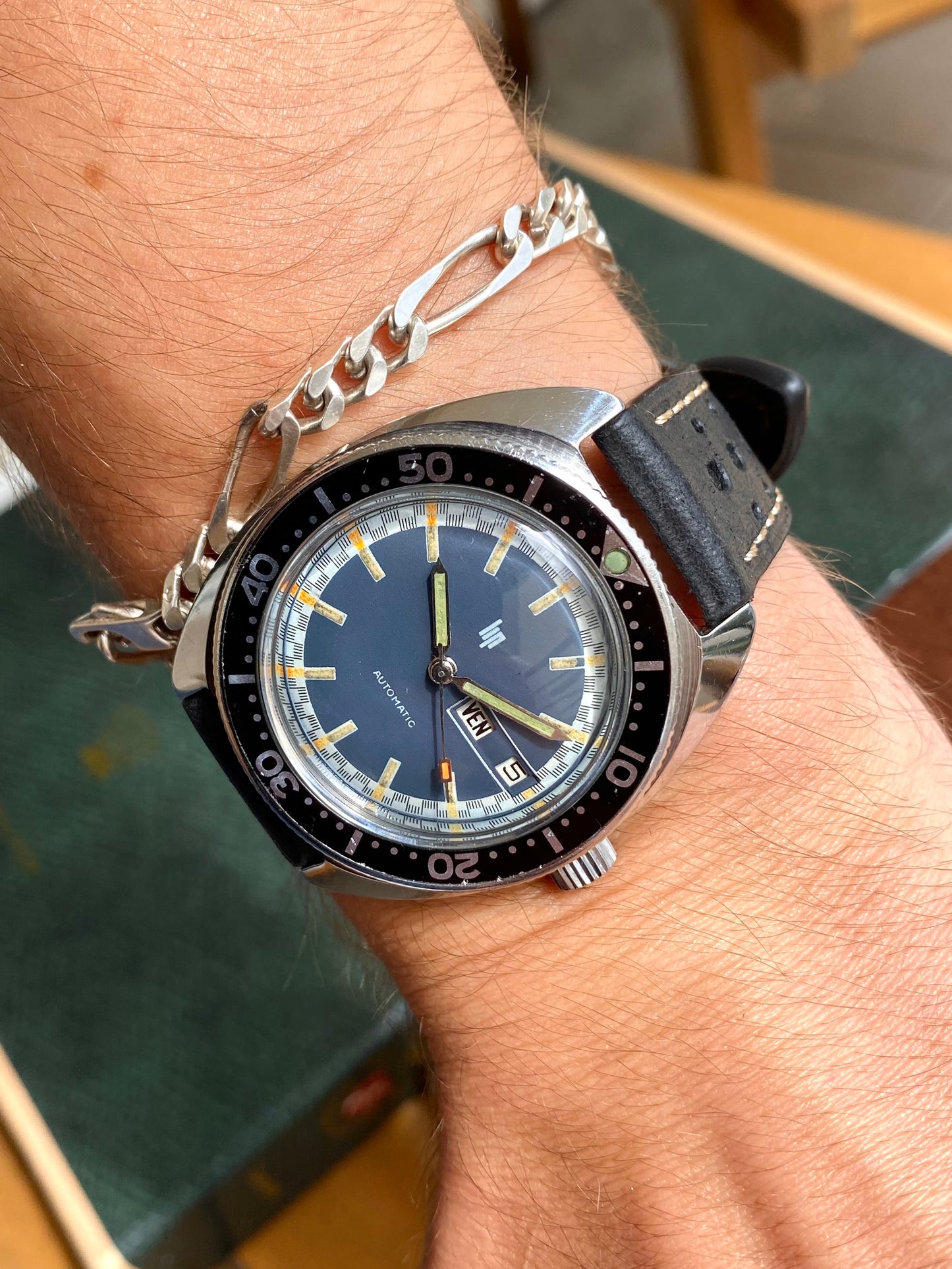 LIP France Automatic Diver Jour-Date - Montre Vintage Mécanique Plongée PUW1463 - 1960