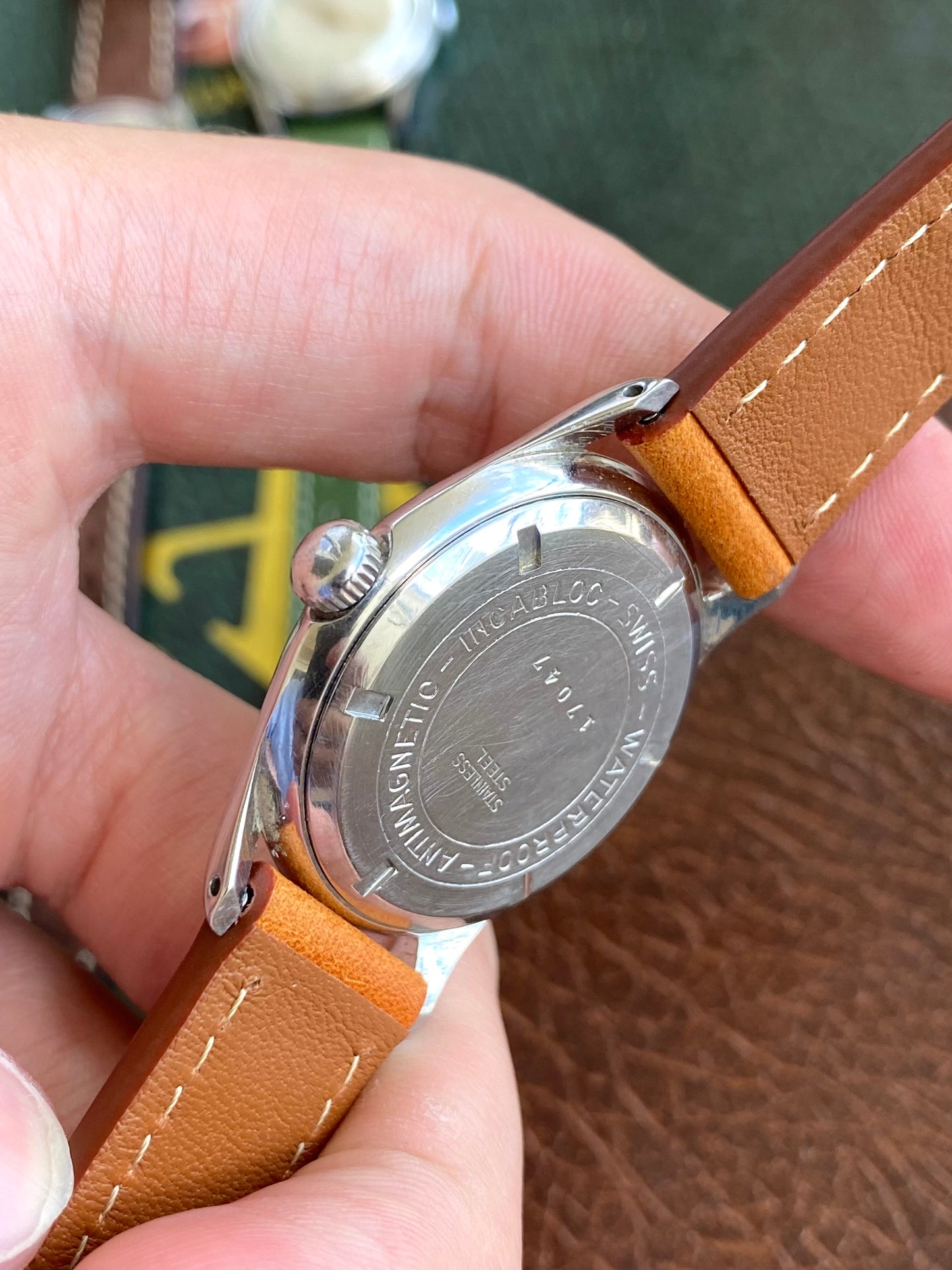 Beleco Montre Vintage Suisse Cadran Tuxedo - Mouvement mécanique 1940