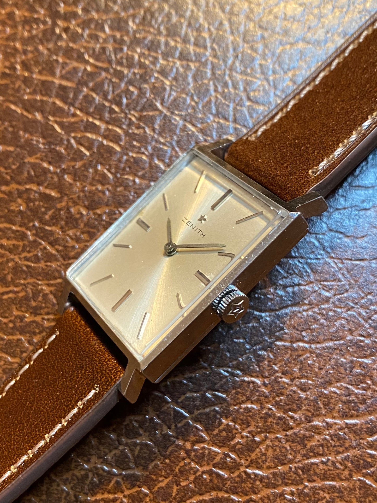 Zenith Tank Montre Rectangle Acier - Mouvement Mécanique - 1960