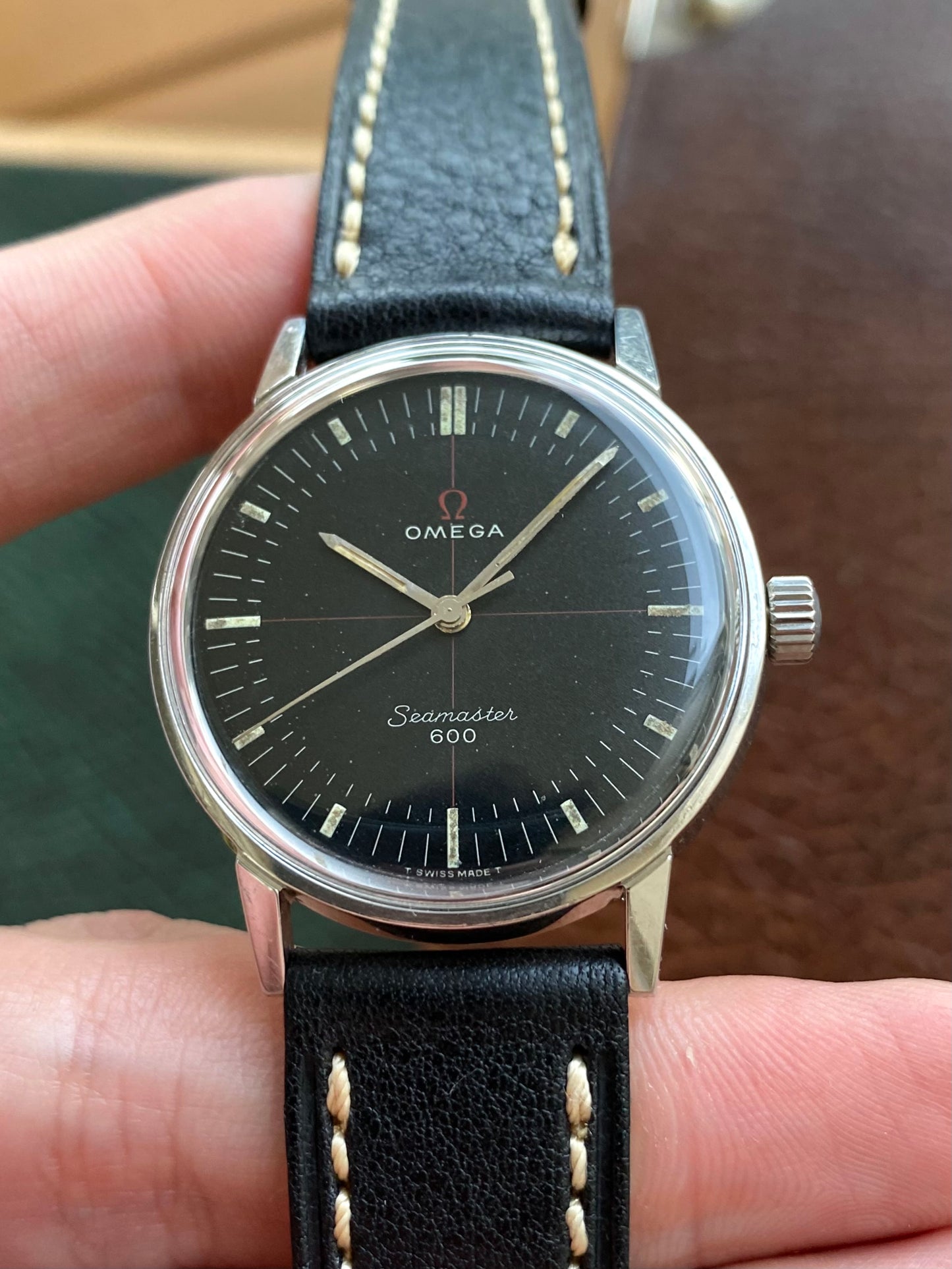 Omega Seamaster 600 TECHNIC - Ref. 135.011 Cal. 601 - Montre Vintage Mécanique Rouge & Noir 1965