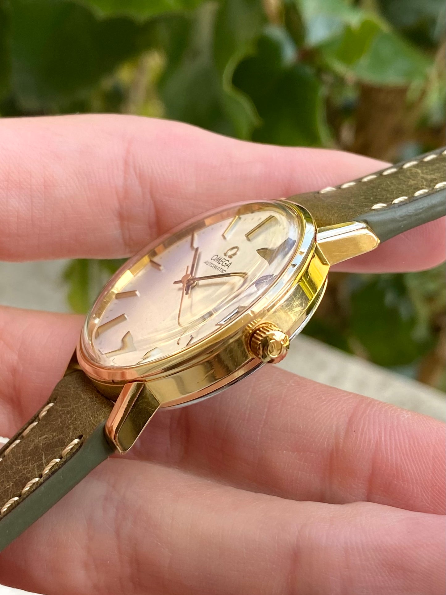 Omega Automatic Date Plaqué Or Cal.1012 Montre Vintage Mécanique 1979