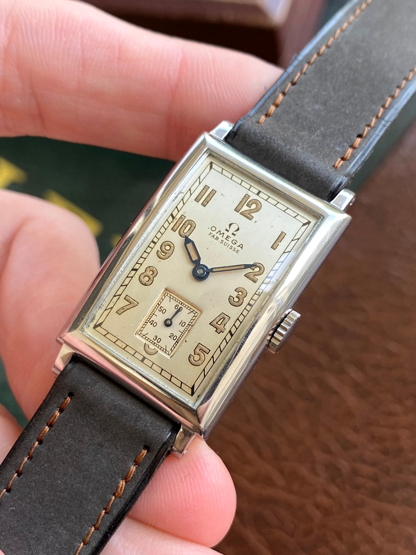 Omega T17 Fab Suisse NOS - New Old Stock Neuve - Montre Vintage Mécanique Rectangle 1936