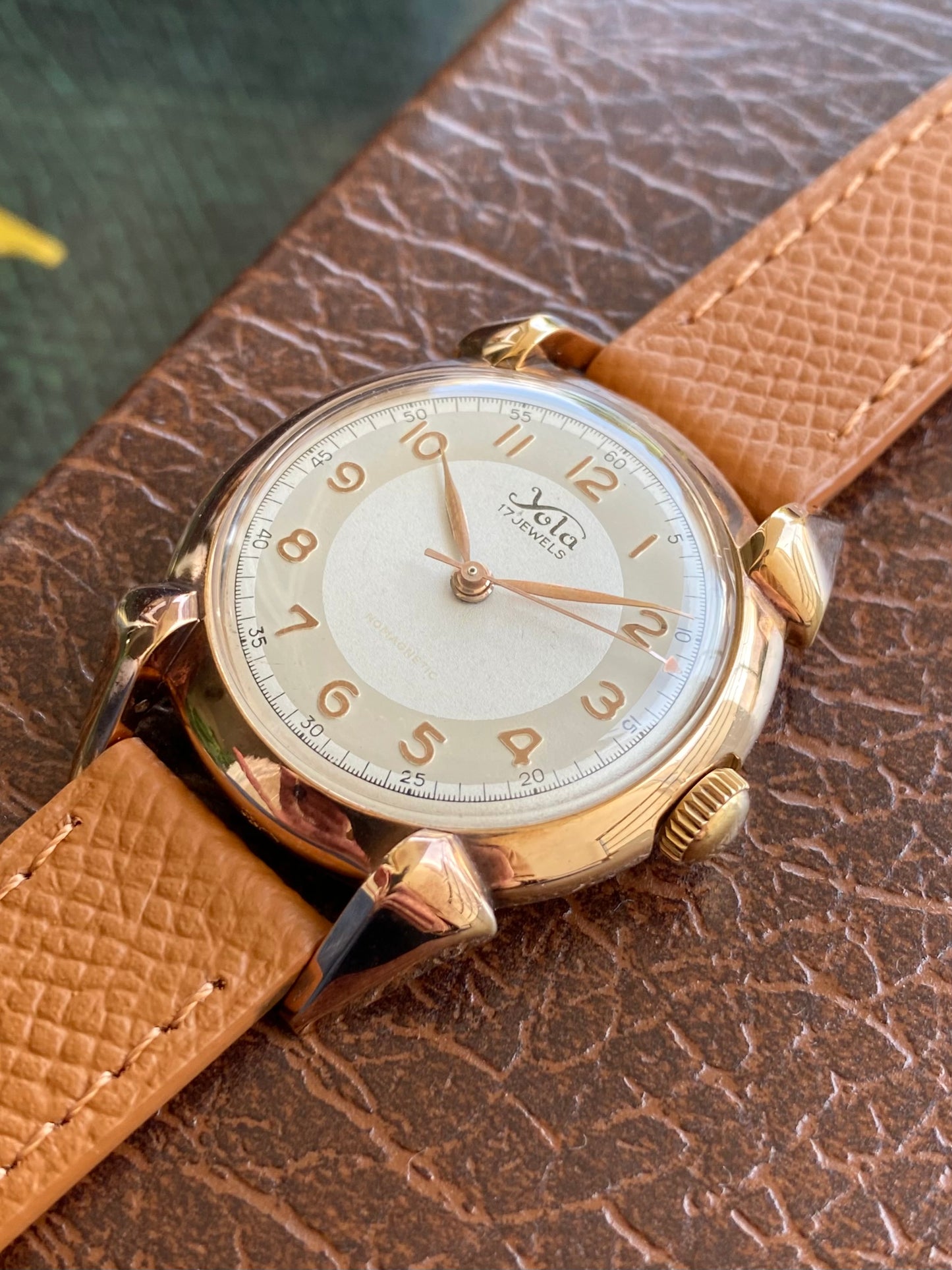 Yola Montre Vintage Mécanique France - Plaqué Or 1940