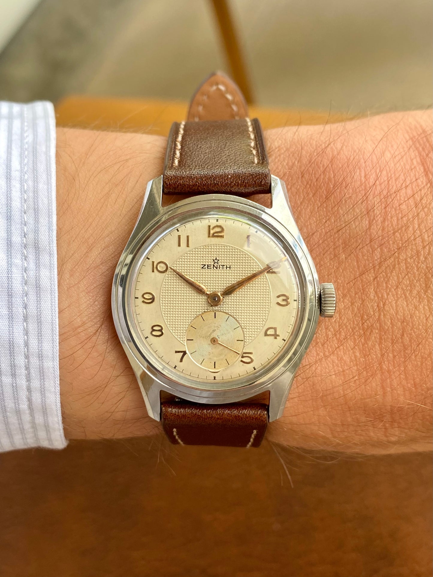 Zenith Montre Vintage Mécanique Cadran Guilloché Cal.106 - 1960