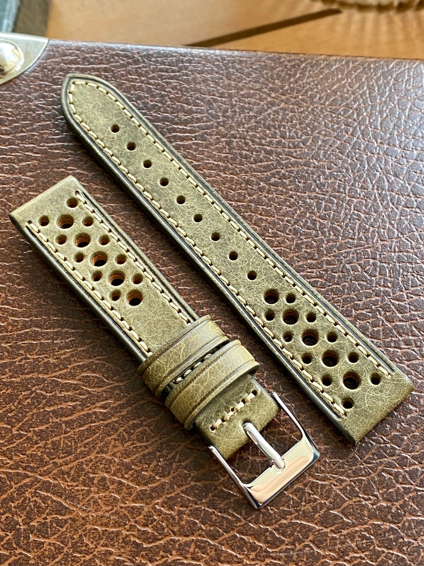 Bracelet de Montre Vintage - VERT Rallye Sport 18mm - Cuir Véritable Ajouré