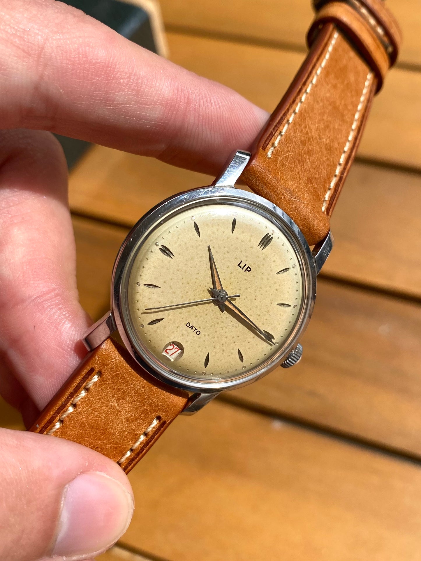 LIP Dato R23 - Montre Vintage France - Mécanique Acier Patinée 1960