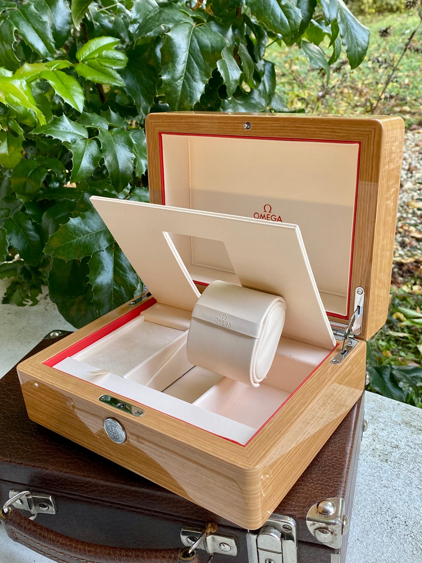 OMEGA Ecrin Boîte de Rangement Pour Montre de Luxe - Étui en Bois Laqué