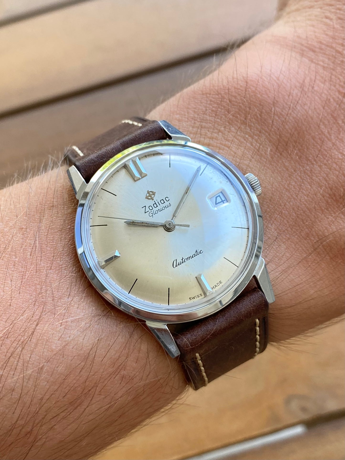 Zodiac Glorious Automatic Date - Montre Vintage Suisse Mécanique Cal.70-72 - 1960
