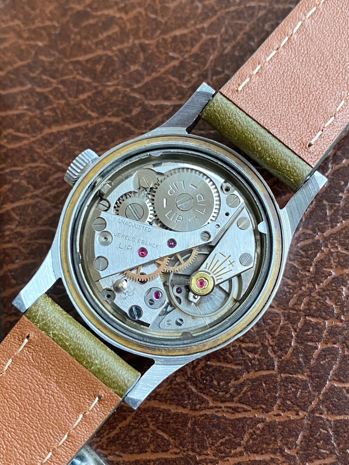 LIP France R25 - Montre Vintage Mécanique Acier 1940