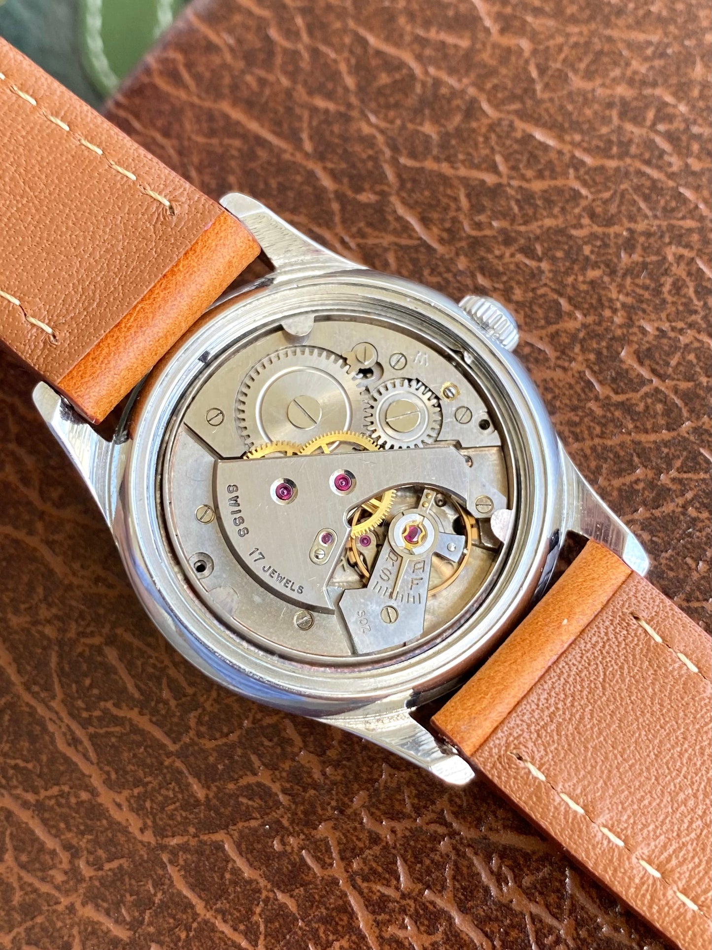 Beleco Montre Vintage Suisse Cadran Tuxedo - Mouvement mécanique 1940