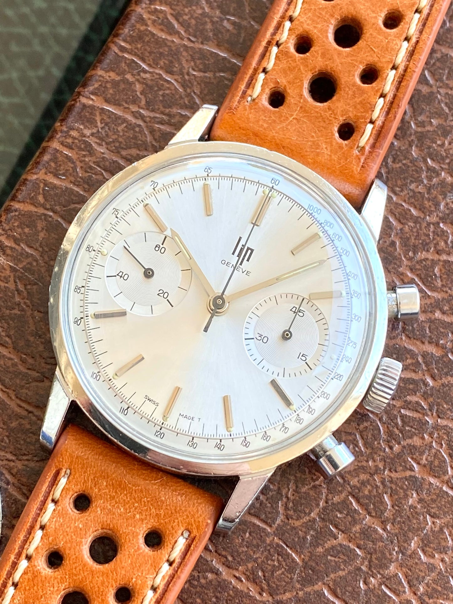 LIP Genève Chronographe RCH830 - Montre Vintage Mécanique - Boîtier Monobloc Acier - 1960