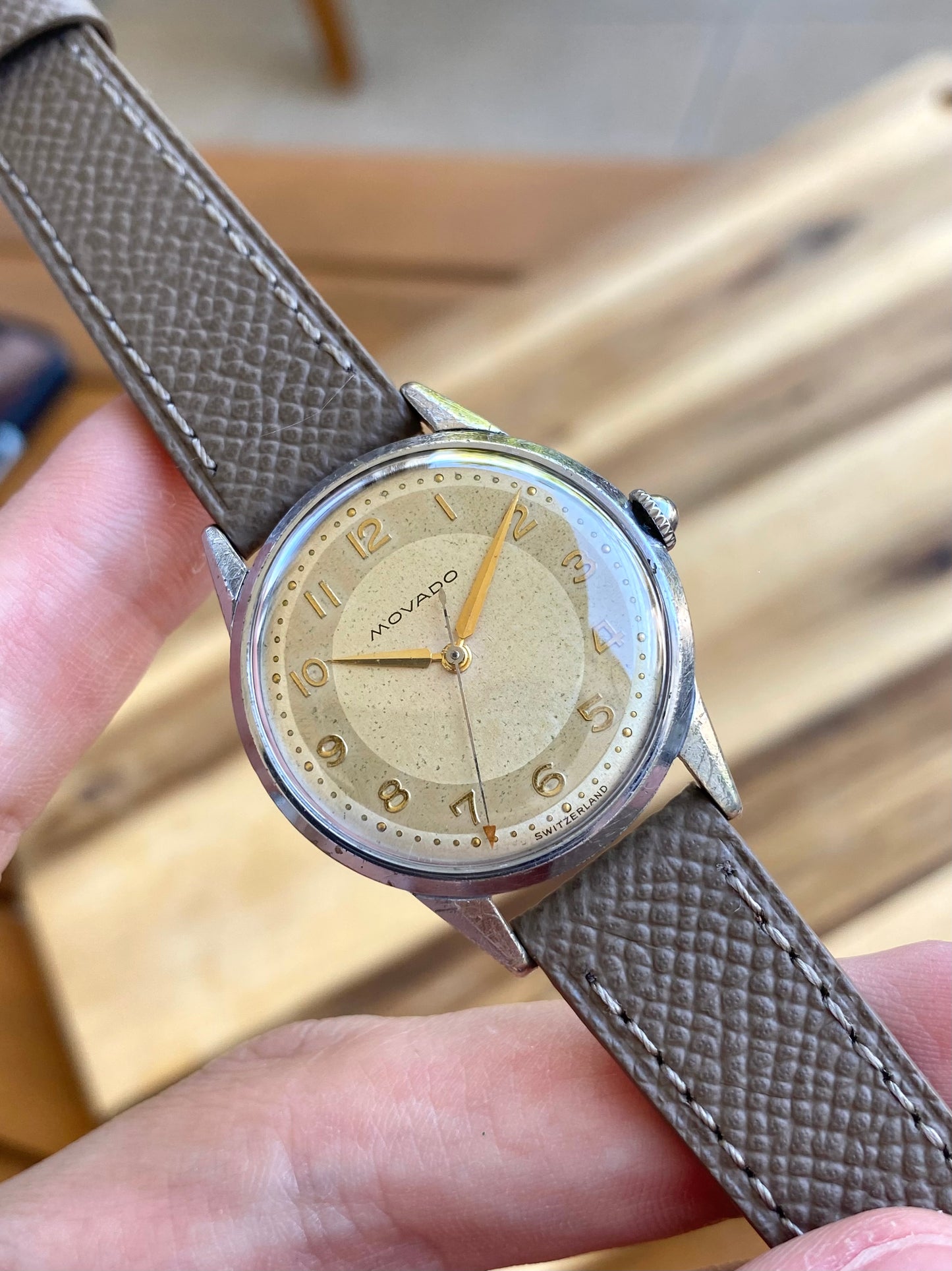 Movado Montre Vintage Mécanique Cadran Bi-Ton 1950