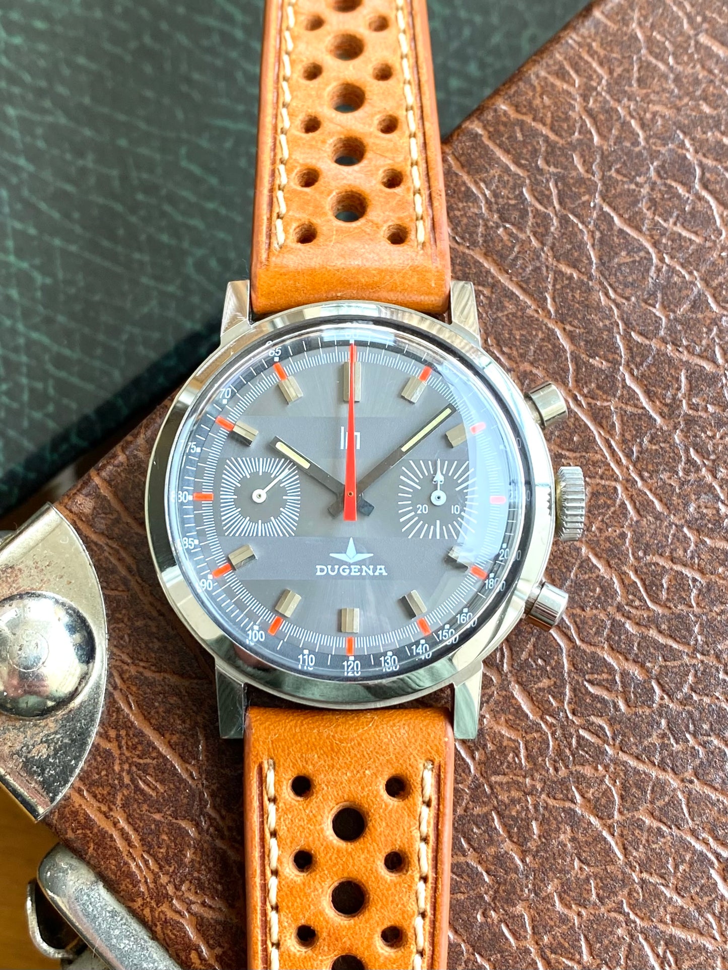 LIP x Dugena Chronographe Montre Vintage Mécanique France - Valjoux 7733 - Double Signature - 1970