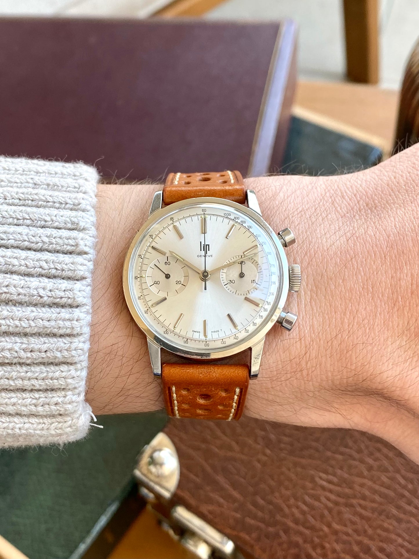 LIP Genève Chronographe RCH830 - Montre Vintage Mécanique - Boîtier Monobloc Acier - 1960