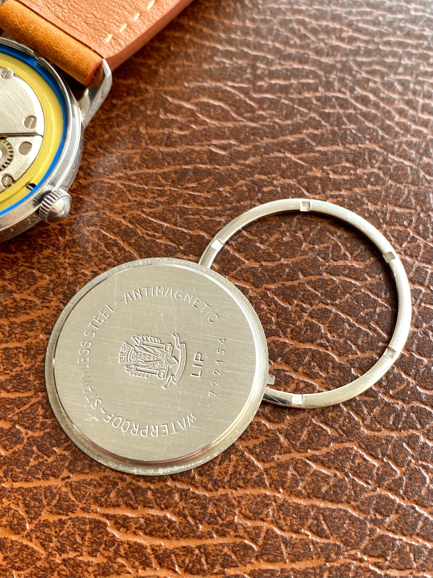 LIP Dato R23 - Montre Vintage France - Mécanique Acier Patinée 1960