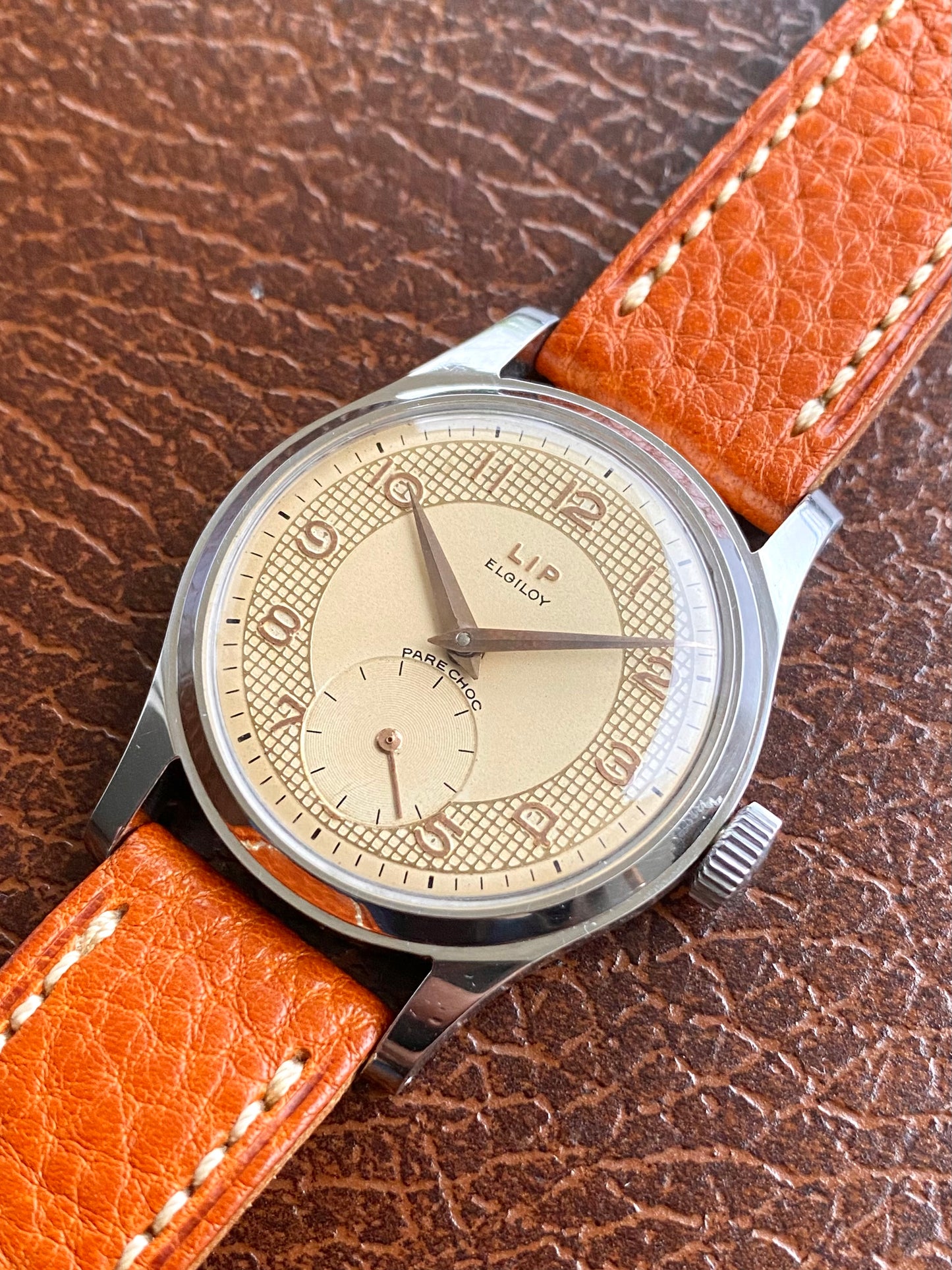 LIP Elgiloy PareChoc R25 Cadran Guilloché "Nid d’Abeille" Montre Vintage Mécanique France 1950