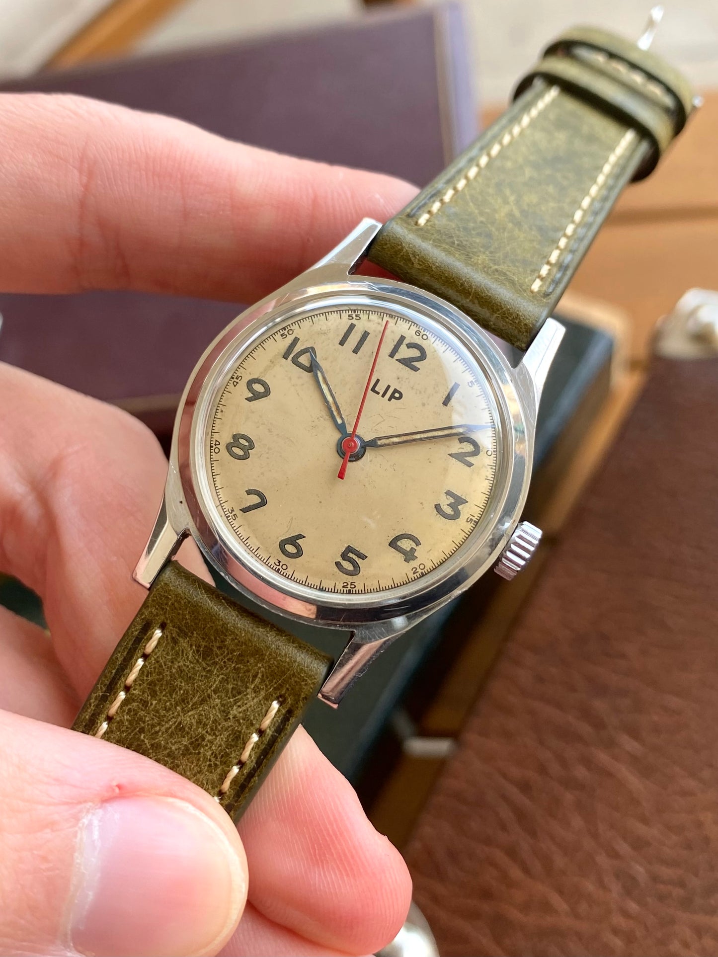 LIP R25 Made In France - Montre Militaire (Civile) Mécanique Vintage - R25 1940
