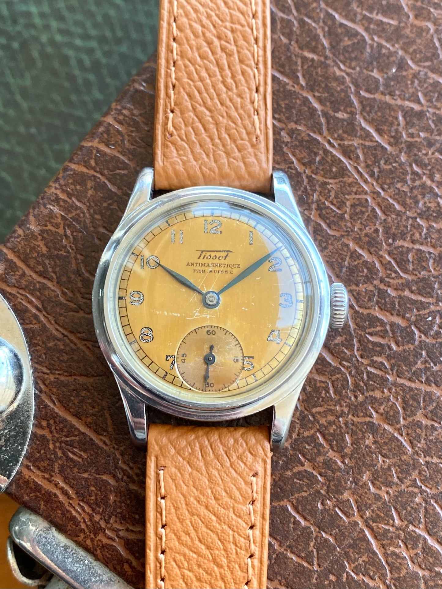 Tissot Fab. Suisse Antimagnetic Cadran Patine Tropical Militaire Montre Vintage Cal.27 - 1940