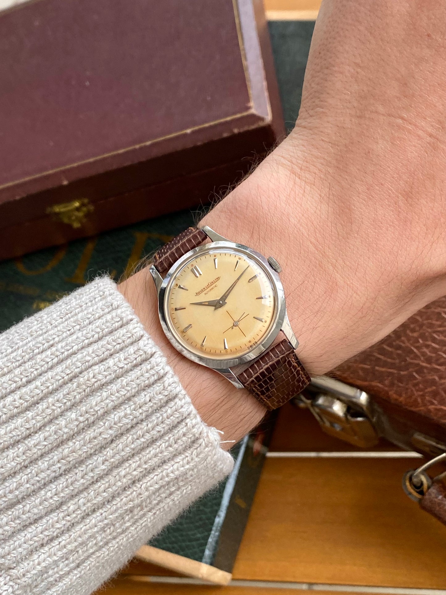 Jaeger-LeCoultre Bumper Automatic Cal. 812 Montre Vintage Mécanique Suisse