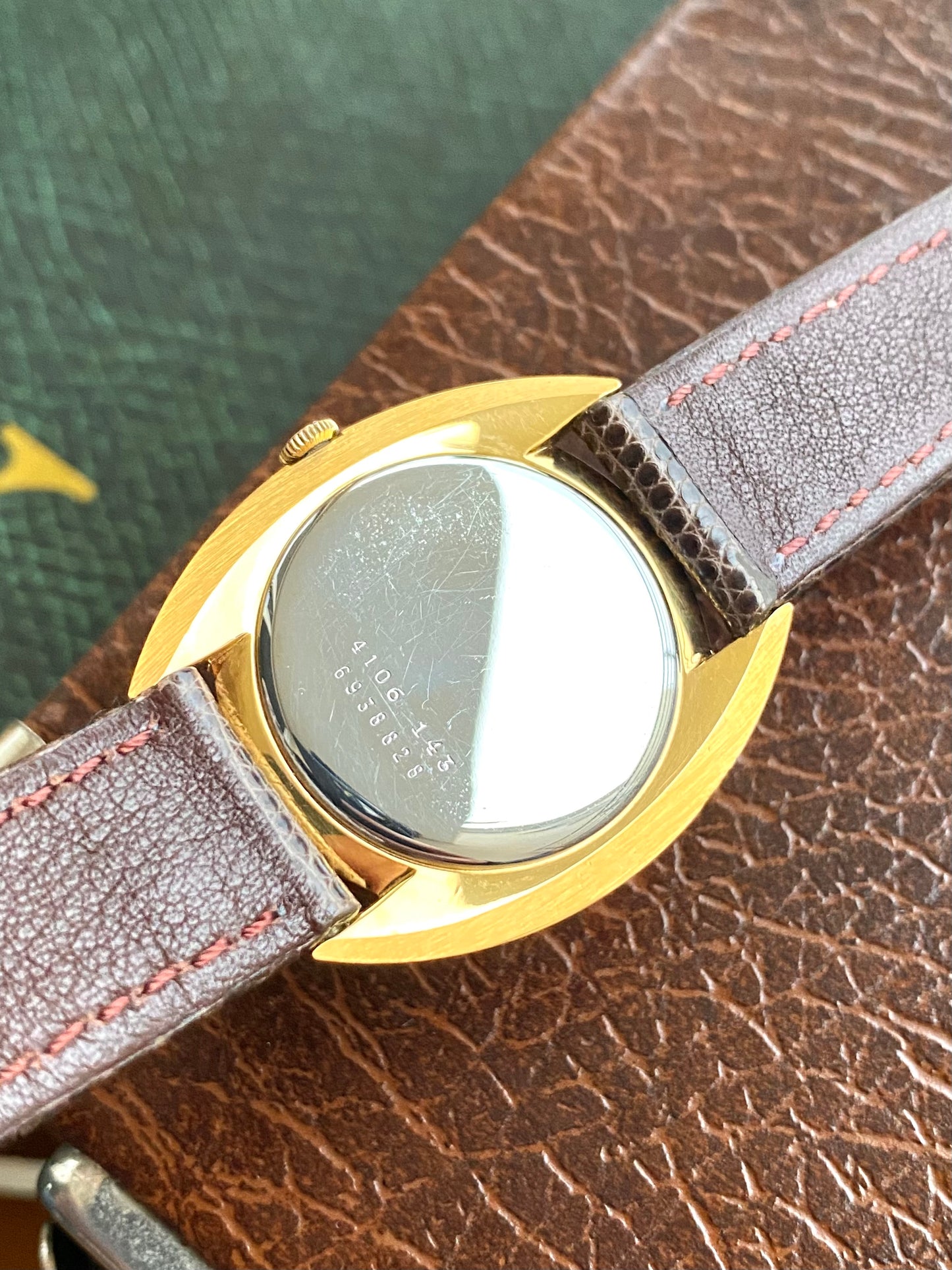 Certina NOS Neuve de Stock 23-36 Montre Vintage Mécanique Plaqué Or 1960