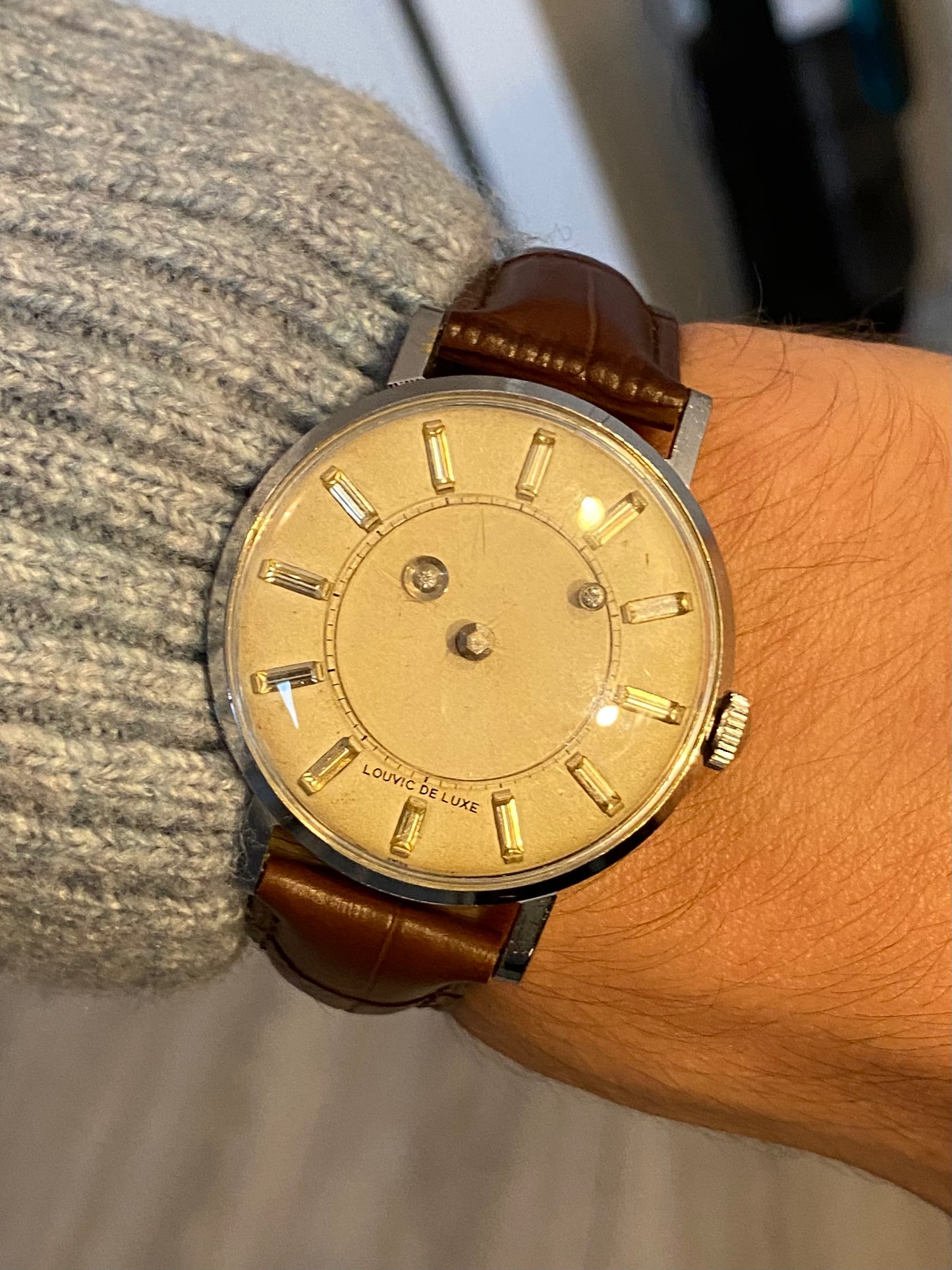 Louvic De Luxe "Mystery Dial" Montre Vintage Mécanique 1960