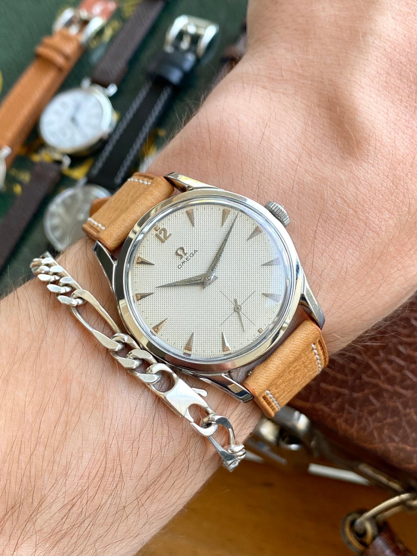 Omega 2639-13 Cadran Guilloché Nid D’abeille Montre Vintage Mécanique Cal. 266 Acier 1953