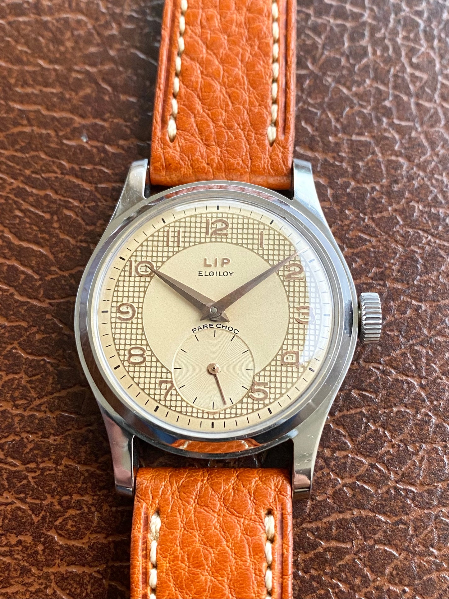 LIP Elgiloy PareChoc R25 Cadran Guilloché "Nid d’Abeille" Montre Vintage Mécanique France 1950