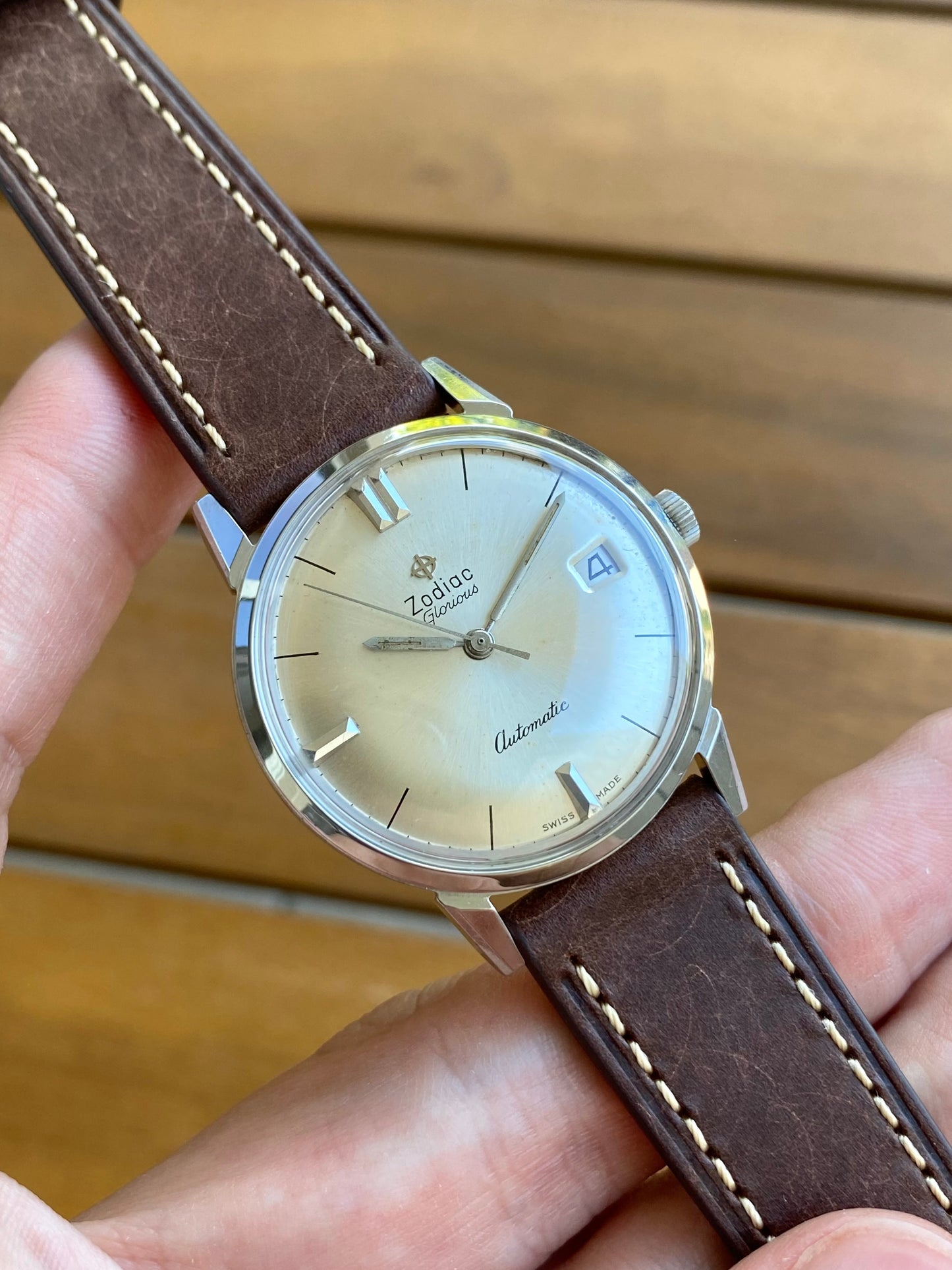 Zodiac Glorious Automatic Date - Montre Vintage Suisse Mécanique Cal.70-72 - 1960