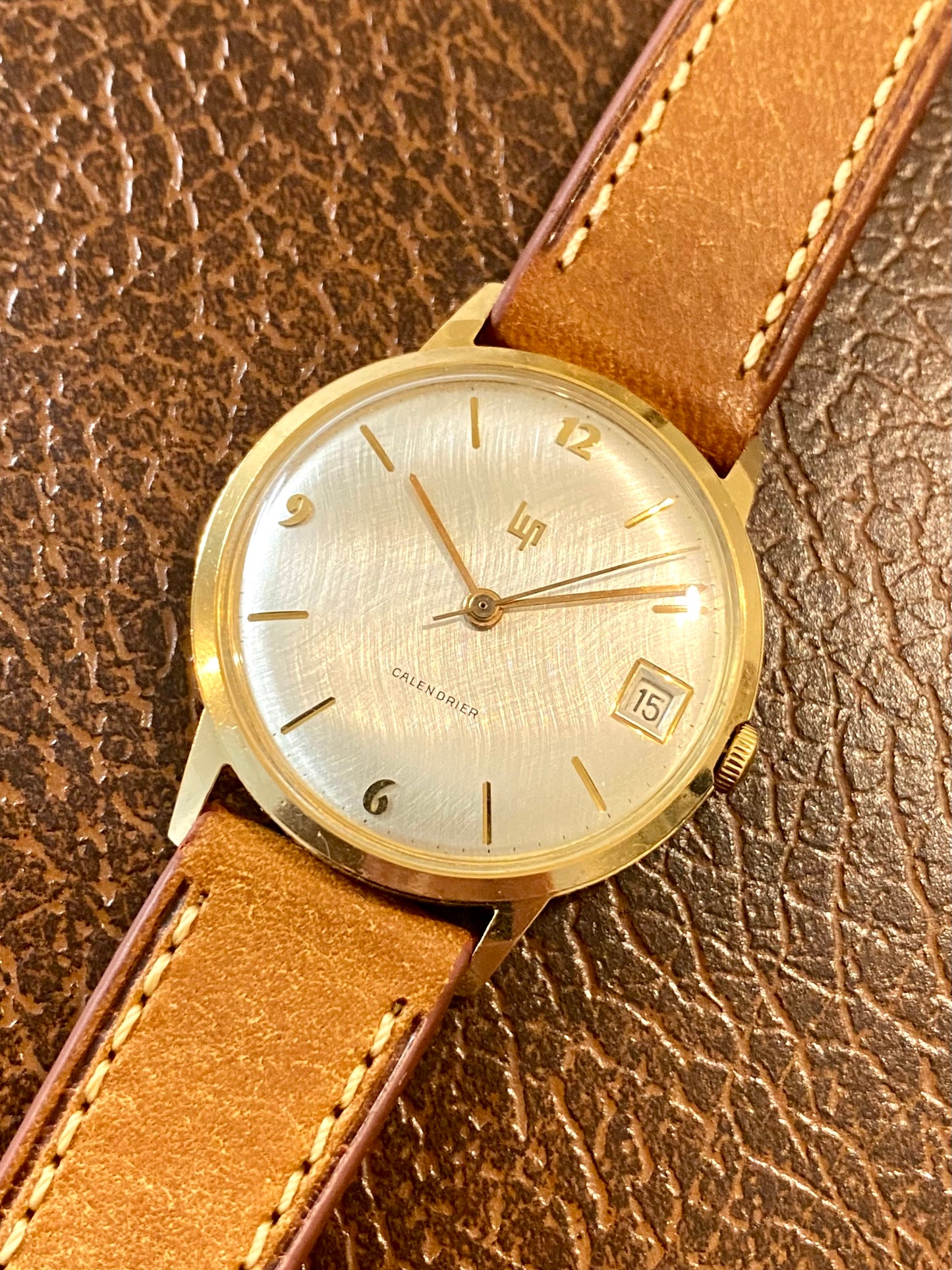 LIP Calendrier Or Jaune 18k 750/1000 Montre Vintage Mécanique R017 1960