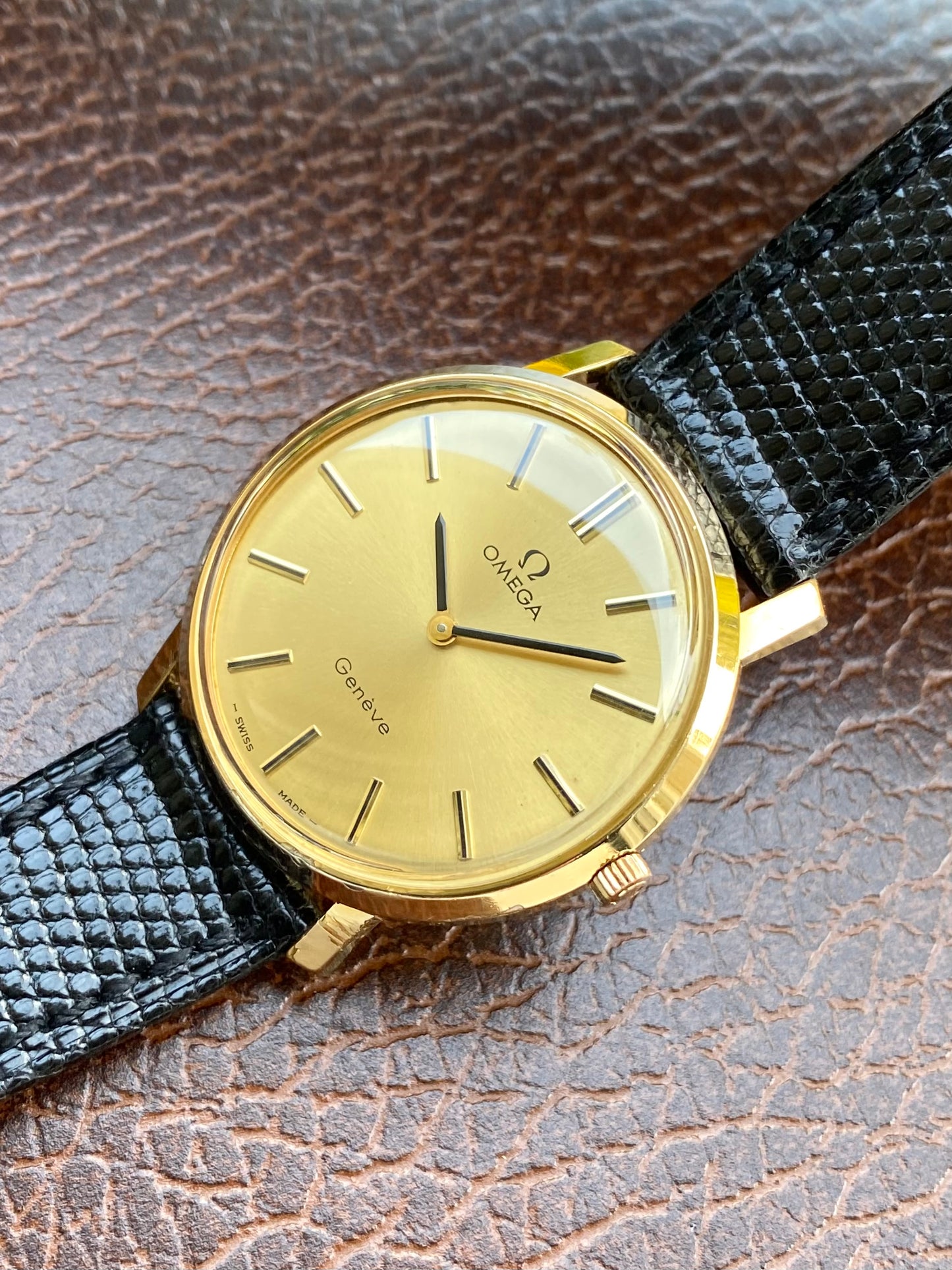 Omega Genève Montre Vintage Mécanique Plaqué Or 111.0106 Cal.625