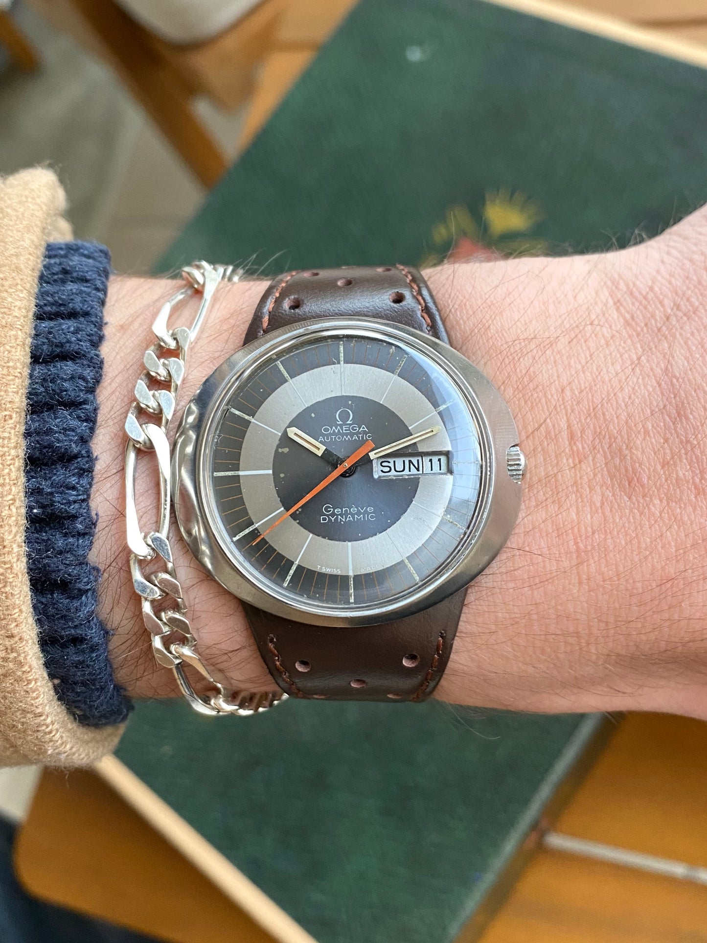 Omega Genève Dynamic Bullseye Automatic Jour Date - Cal. 752 Ref. 166.079 Montre Vintage Mécanique 1969