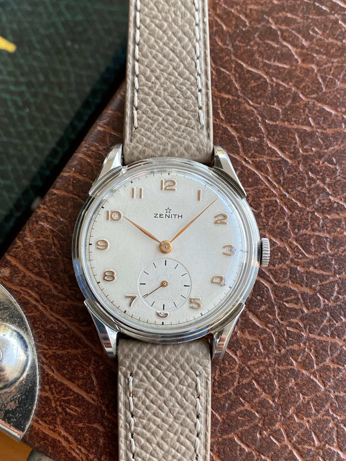 Zenith Cal. 106 Montre Vintage Mécanique Acier 1950