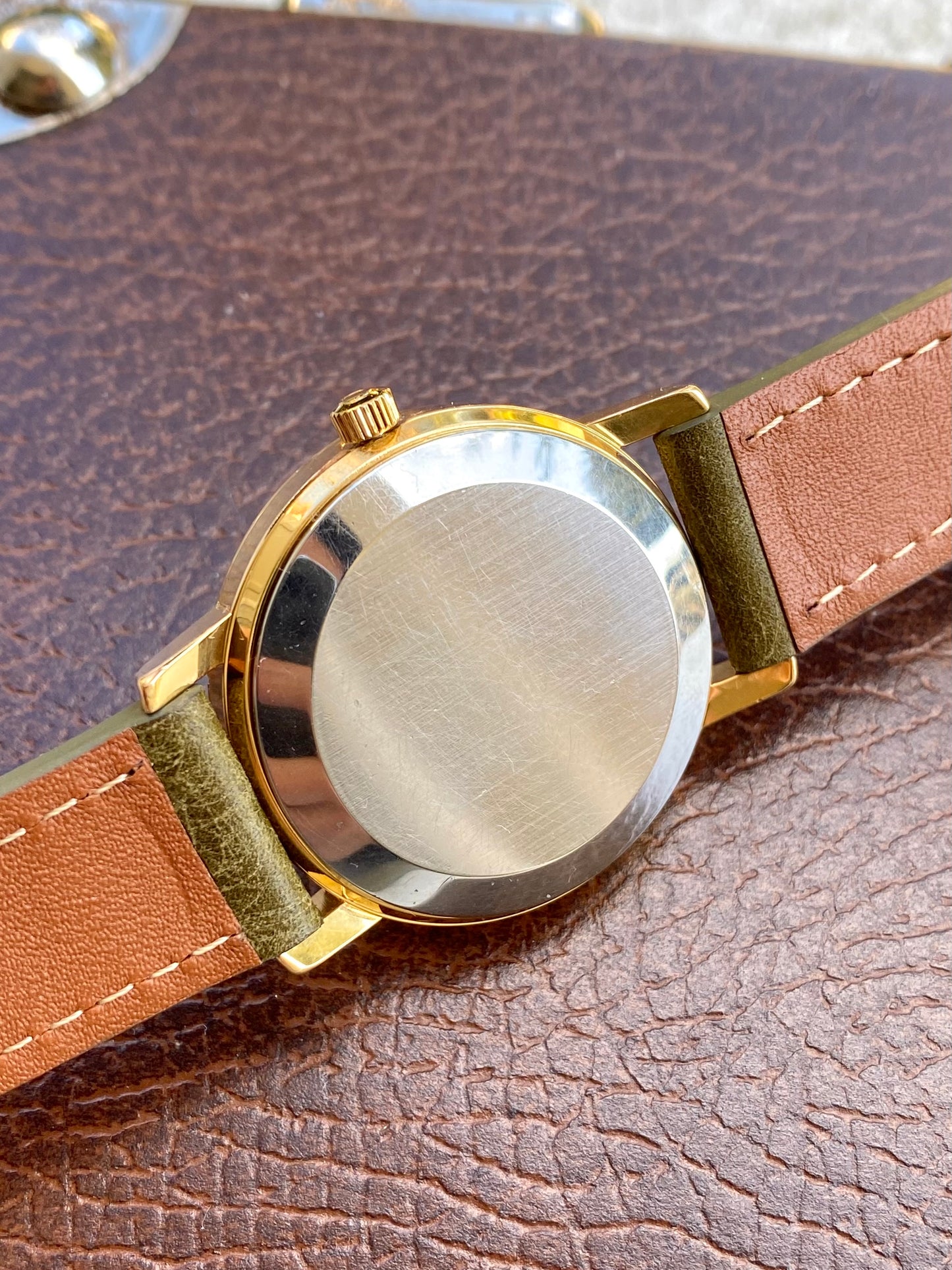 Omega Automatic Date Plaqué Or Cal.1012 Montre Vintage Mécanique 1979