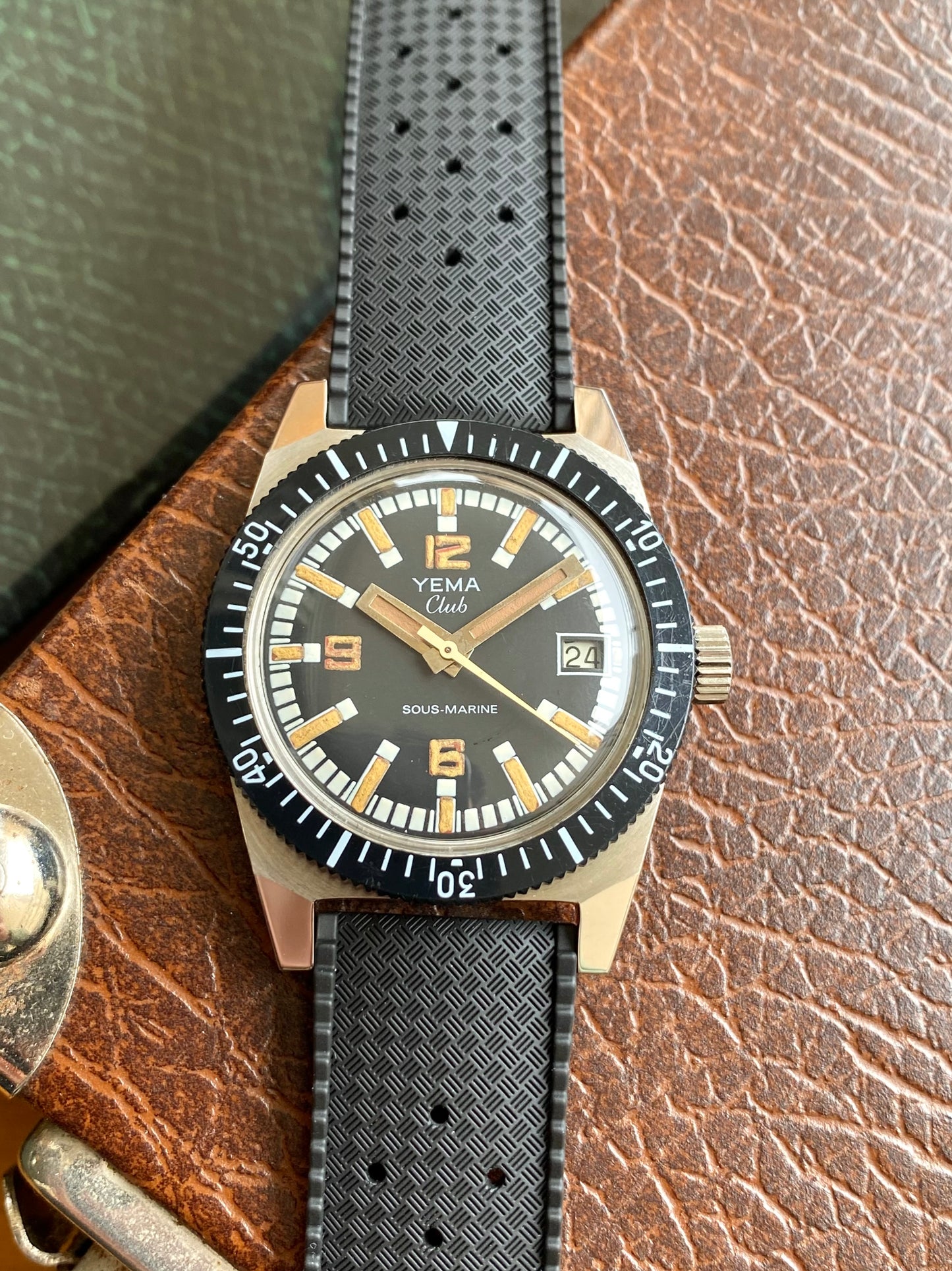 Yema Club Diver Sous-Marine Montre Vintage Mécanique Acier Cal. FE141-2 Plongée 1970