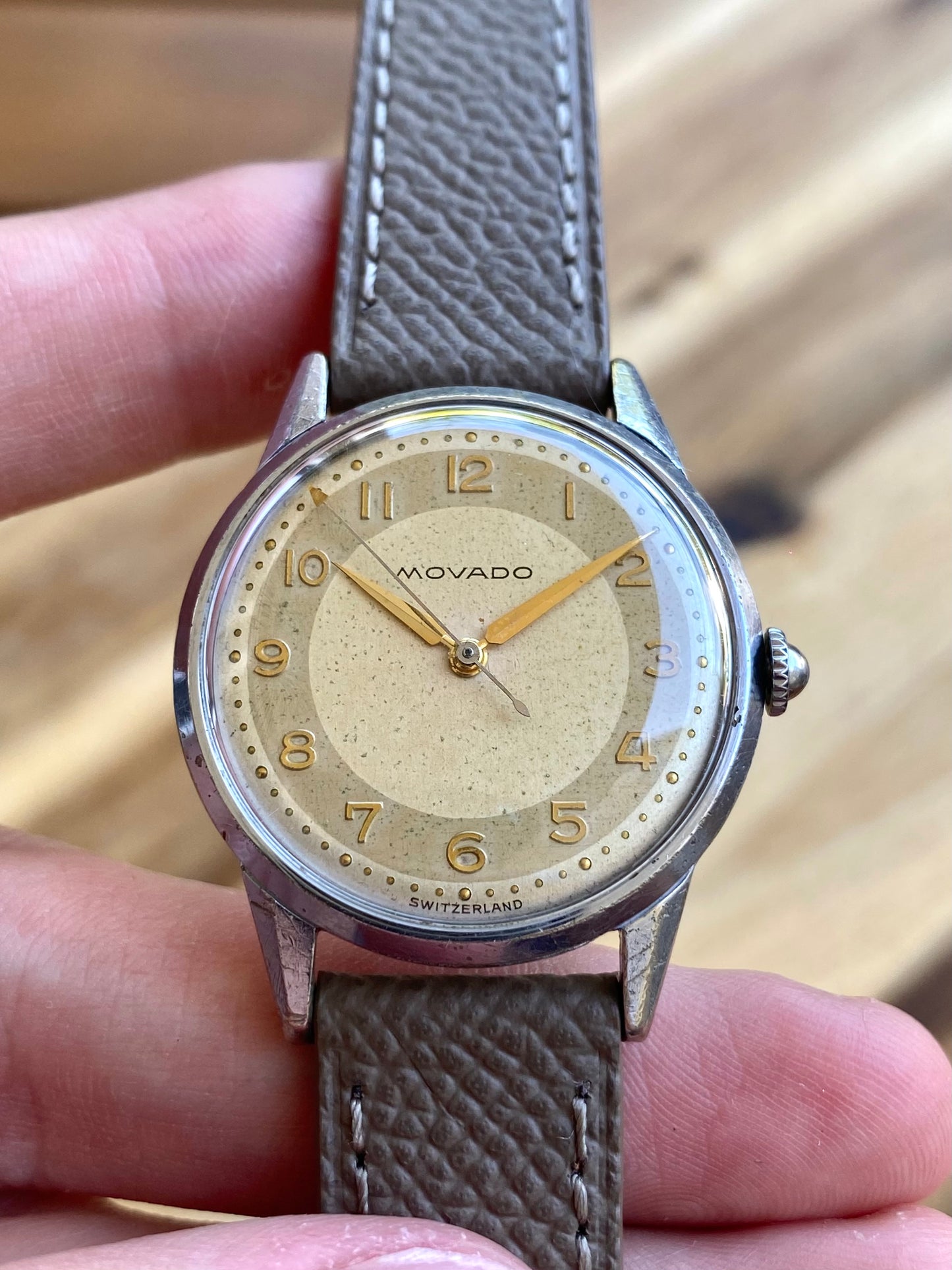 Movado Montre Vintage Mécanique Cadran Bi-Ton 1950