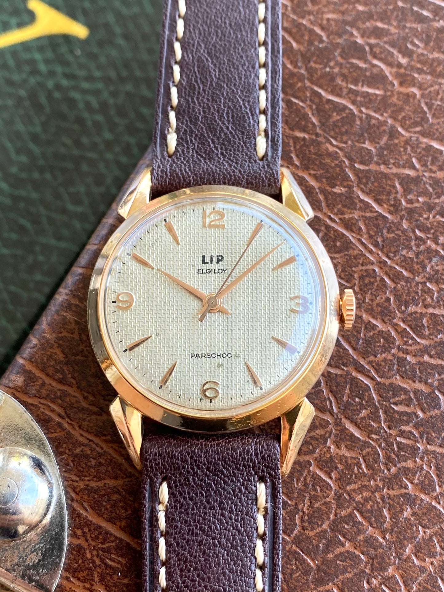 LIP Elgiloy PareChoc France R25 Montre Vintage Mécanique Cadran Guilloché Plaqué Or 1950